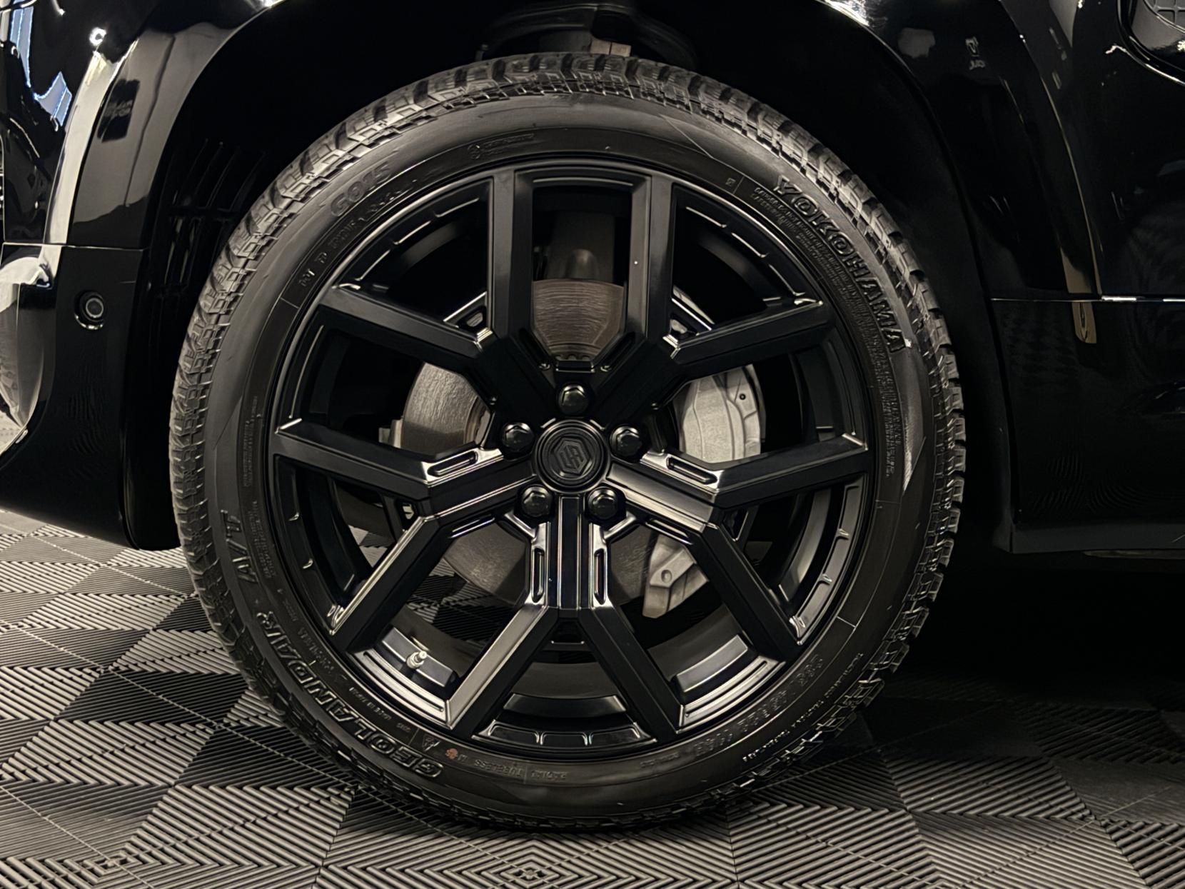 Land Rover Defender 110 3.0 D300 MHEV X-Dynamic HSE Hard Top SUV 5dr Diesel Auto 4WD MWB Euro 6 (s/s) (300 ps)