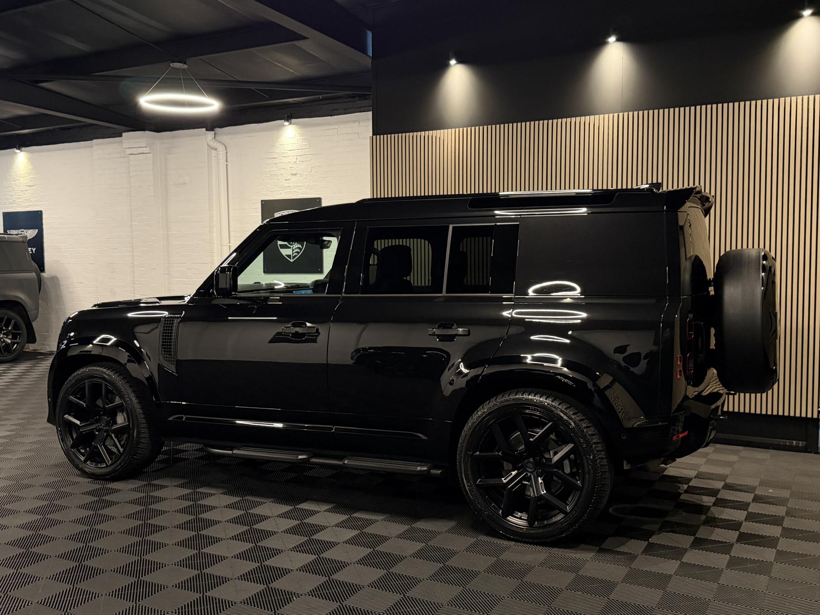 Land Rover Defender 110 3.0 D300 MHEV X-Dynamic HSE Hard Top SUV 5dr Diesel Auto 4WD MWB Euro 6 (s/s) (300 ps)
