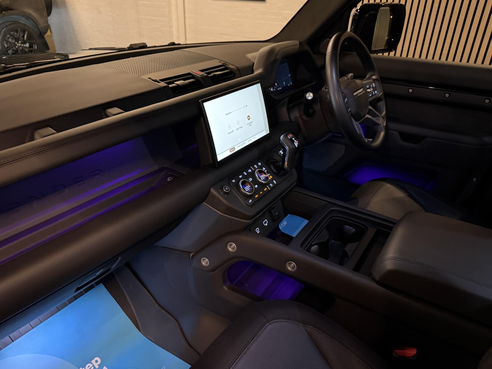 Land Rover Defender 110 3.0 D300 MHEV X-Dynamic HSE Hard Top SUV 5dr Diesel Auto 4WD MWB Euro 6 (s/s) (300 ps)