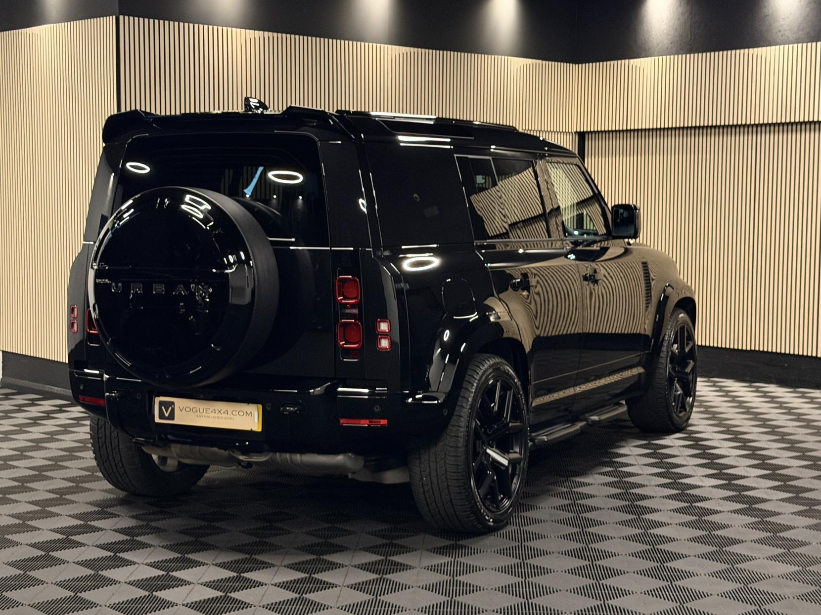 Land Rover Defender 110 3.0 D300 MHEV X-Dynamic HSE Hard Top SUV 5dr Diesel Auto 4WD MWB Euro 6 (s/s) (300 ps)