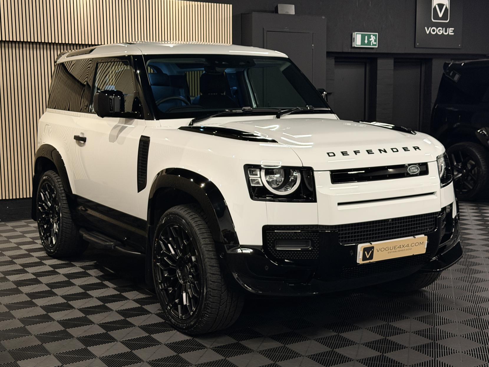 Land Rover Defender 90 3.0 D250 MHEV Hard Top SUV 3dr Diesel Auto 4WD SWB Euro 6 (s/s) (250 ps)