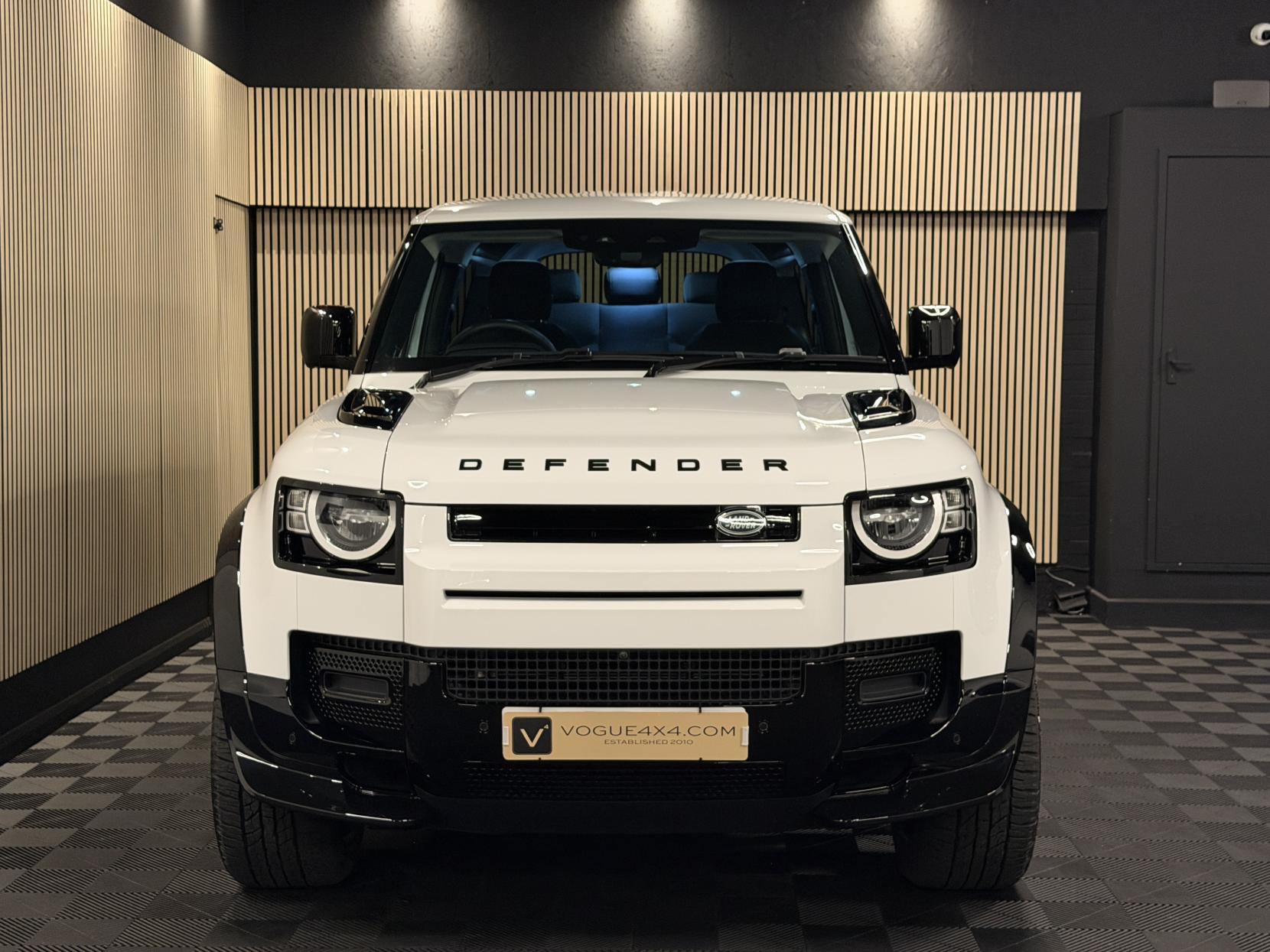 Land Rover Defender 90 3.0 D250 MHEV Hard Top SUV 3dr Diesel Auto 4WD SWB Euro 6 (s/s) (250 ps)