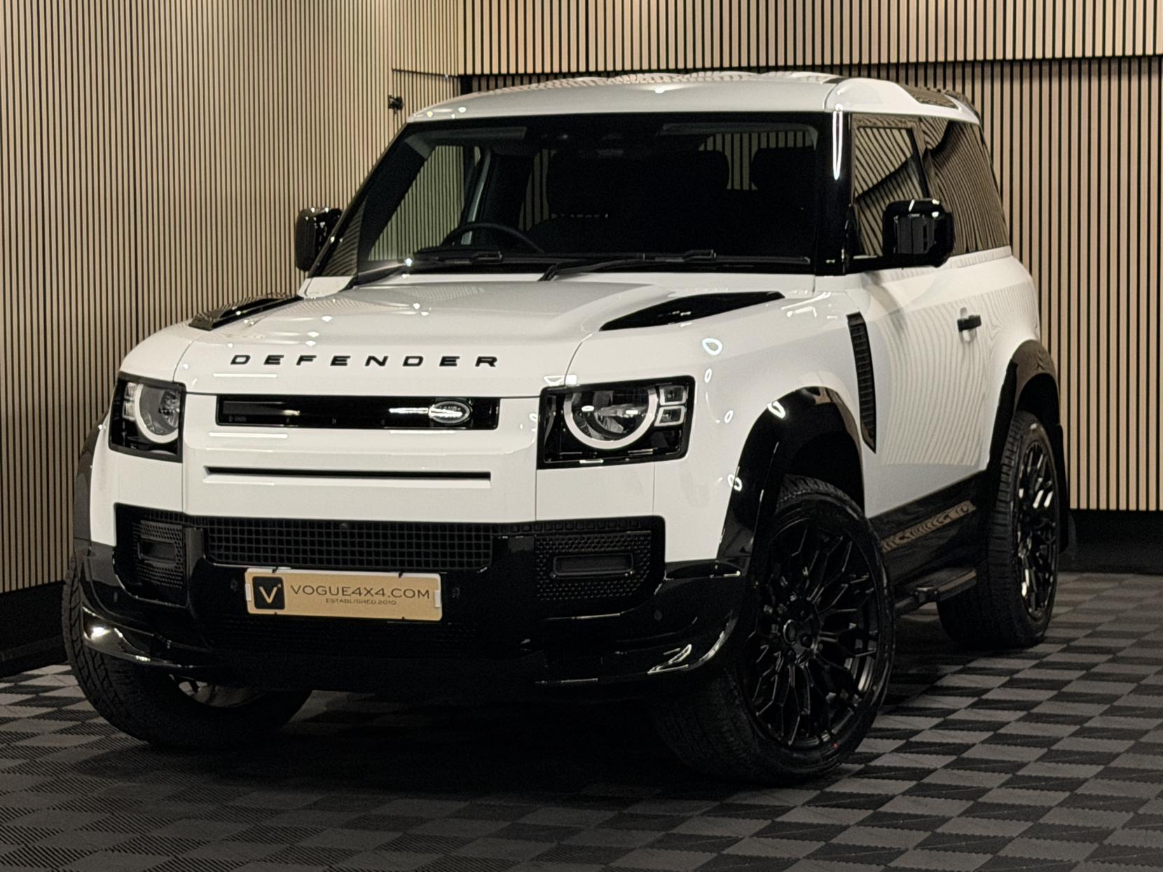 Land Rover Defender 90 3.0 D250 MHEV Hard Top SUV 3dr Diesel Auto 4WD SWB Euro 6 (s/s) (250 ps)