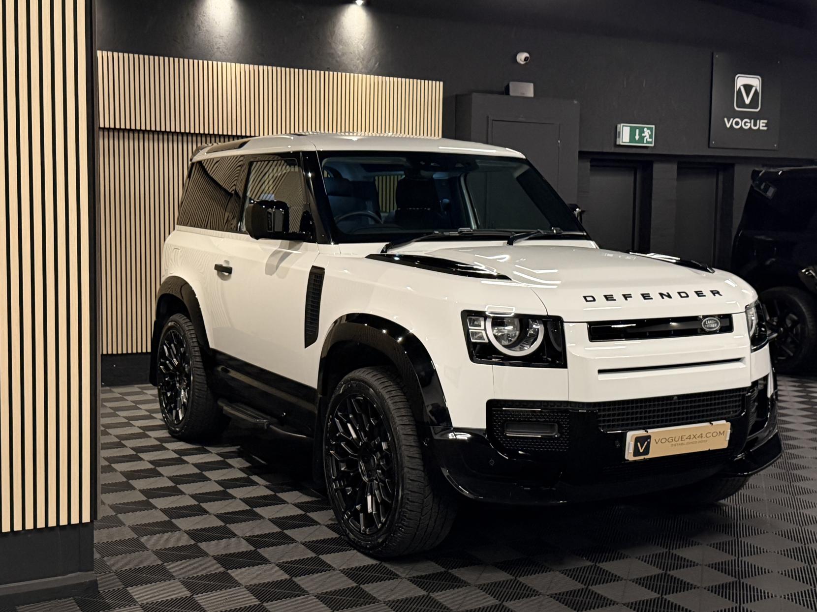 Land Rover Defender 90 3.0 D250 MHEV Hard Top SUV 3dr Diesel Auto 4WD SWB Euro 6 (s/s) (250 ps)