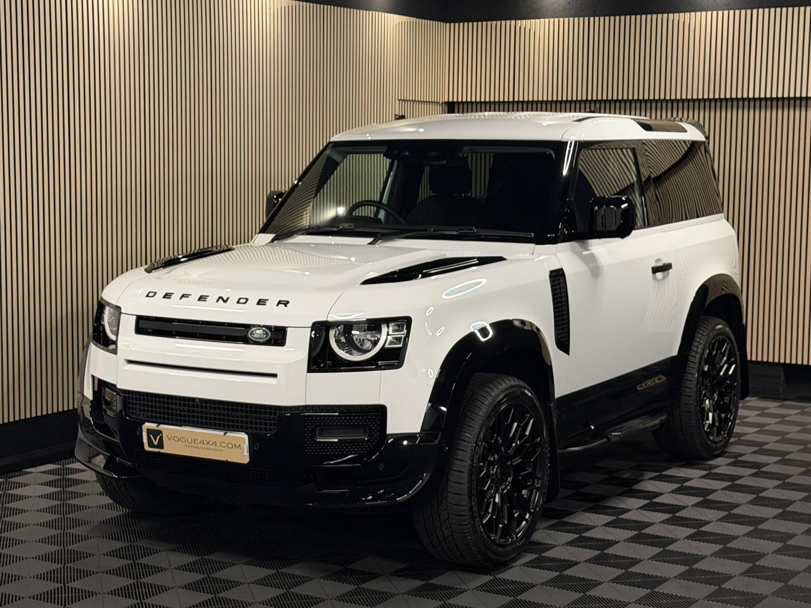 Land Rover Defender 90 3.0 D250 MHEV Hard Top SUV 3dr Diesel Auto 4WD SWB Euro 6 (s/s) (250 ps)