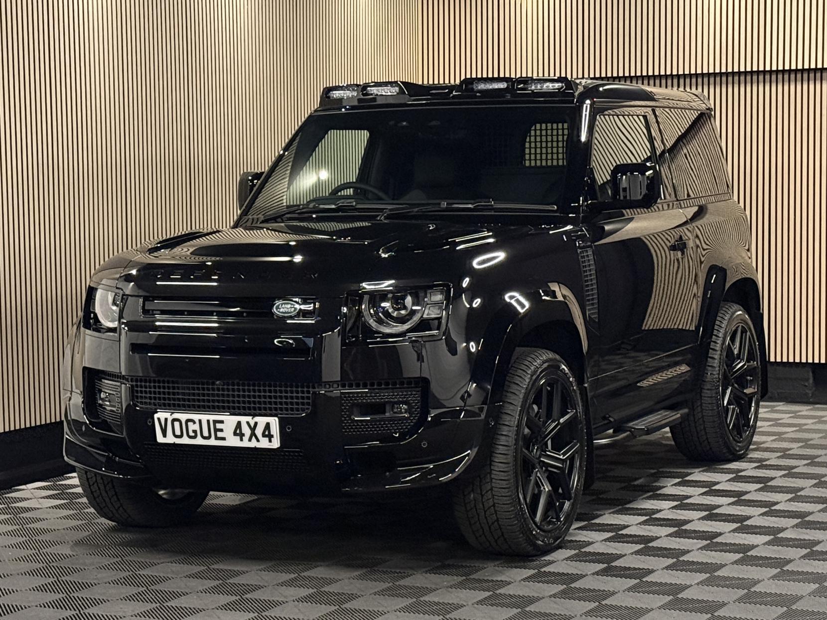 Land Rover Defender 90 3.0 D350 MHEV X-Dynamic HSE Hard Top SUV 3dr Diesel Auto 4WD SWB Euro 6 (s/s) (350 ps)