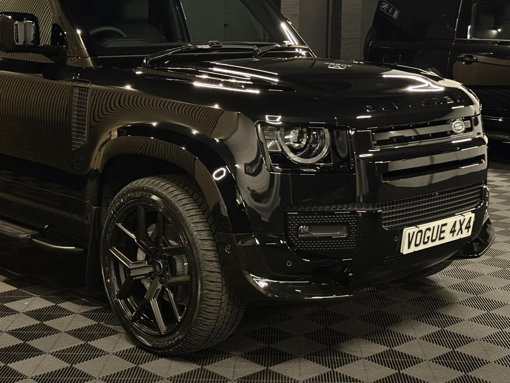 Land Rover Defender 90 3.0 D350 MHEV X-Dynamic HSE Hard Top SUV 3dr Diesel Auto 4WD SWB Euro 6 (s/s) (350 ps)