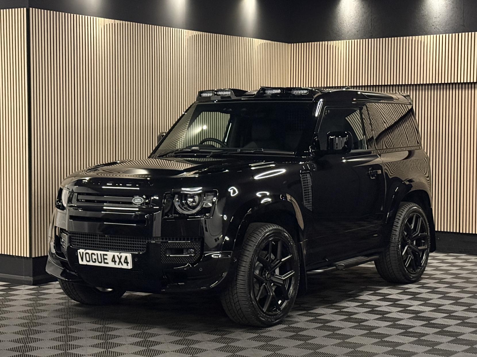 Land Rover Defender 90 3.0 D350 MHEV X-Dynamic HSE Hard Top SUV 3dr Diesel Auto 4WD SWB Euro 6 (s/s) (350 ps)