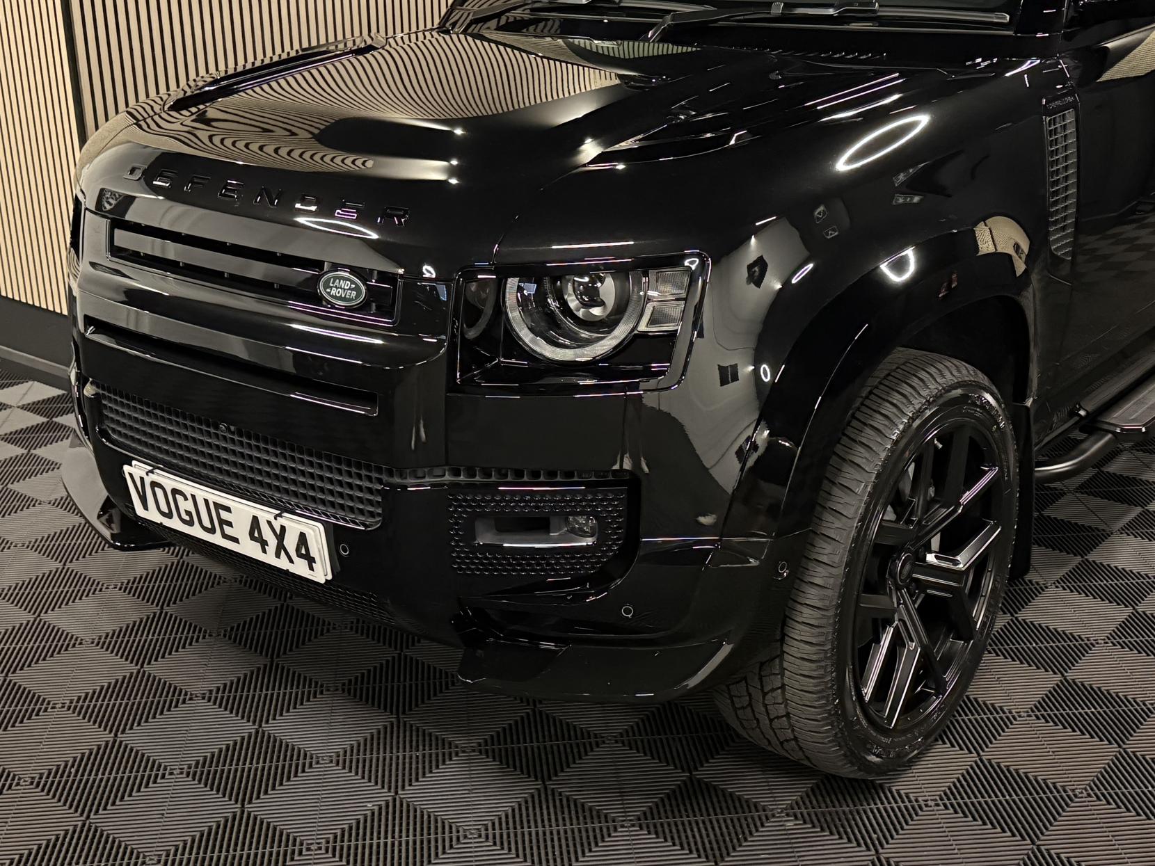Land Rover Defender 90 3.0 D350 MHEV X-Dynamic HSE Hard Top SUV 3dr Diesel Auto 4WD SWB Euro 6 (s/s) (350 ps)