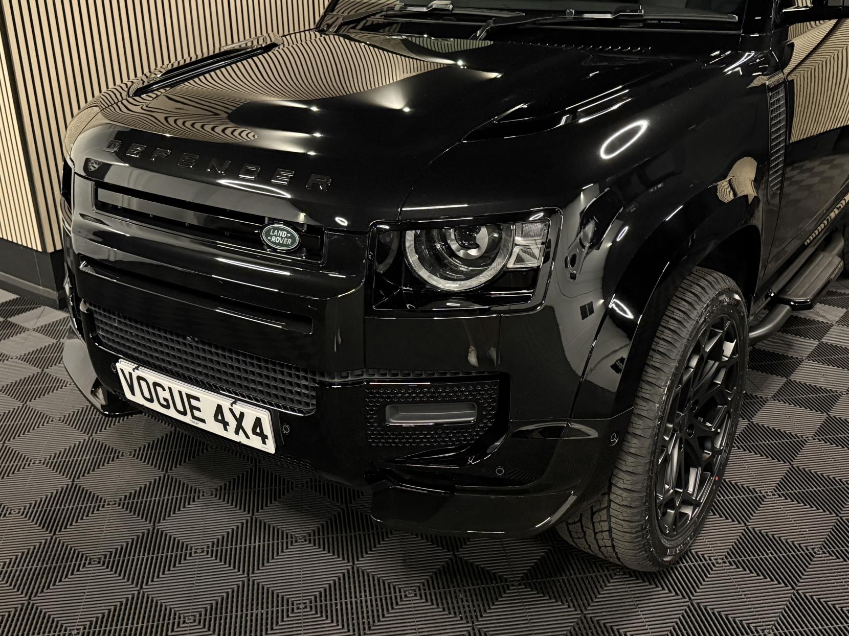 Land Rover Defender 90 3.0 D250 MHEV S Hard Top SUV 3dr Diesel Auto 4WD SWB Euro 6 (s/s) (249 ps)