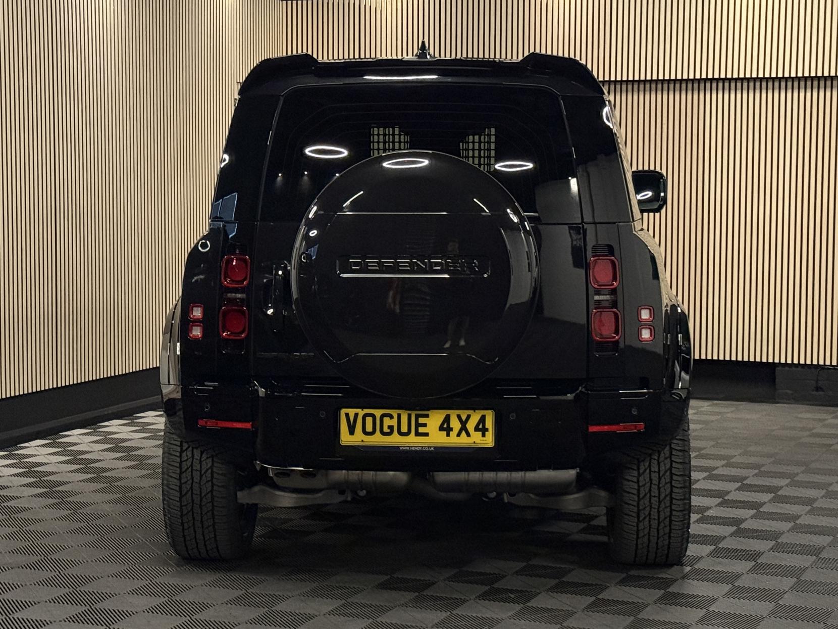 Land Rover Defender 90 3.0 D250 MHEV S Hard Top SUV 3dr Diesel Auto 4WD SWB Euro 6 (s/s) (249 ps)