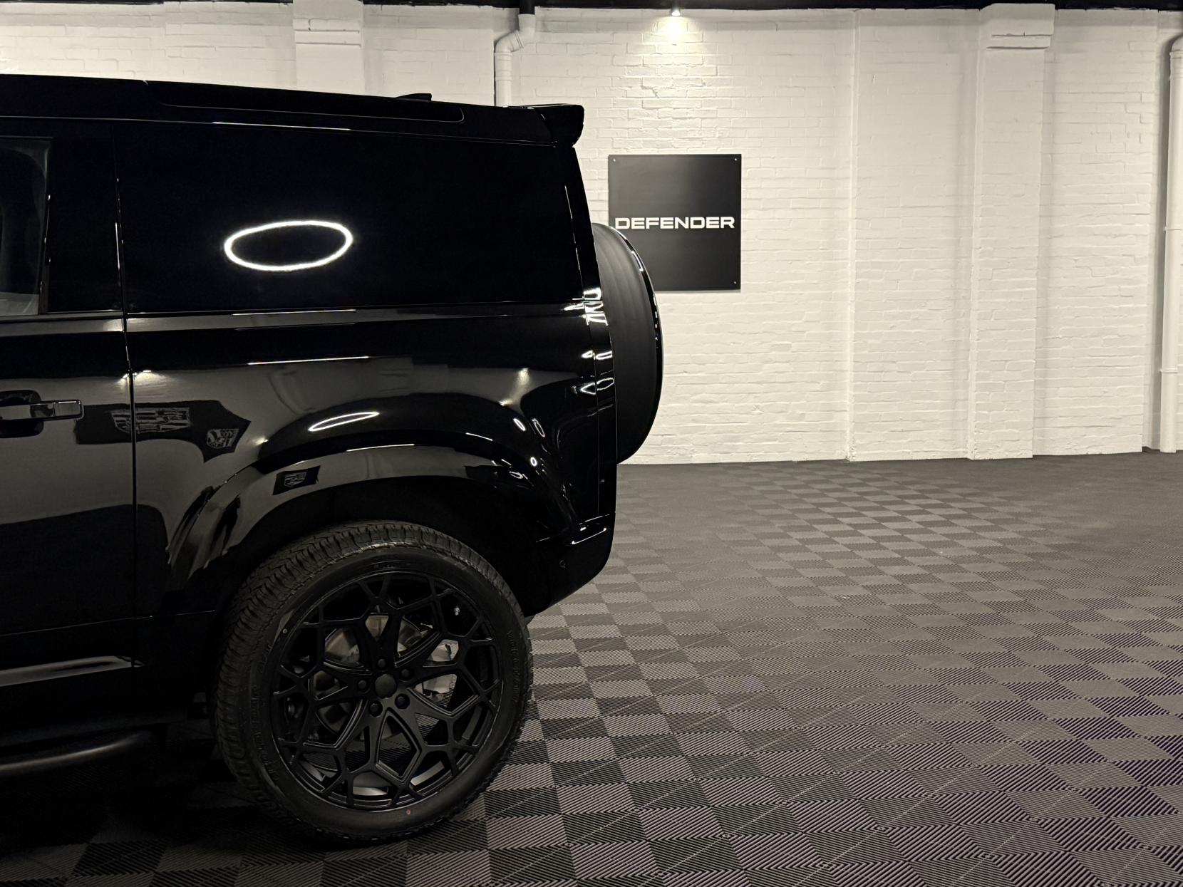 Land Rover Defender 90 3.0 D250 MHEV S Hard Top SUV 3dr Diesel Auto 4WD SWB Euro 6 (s/s) (249 ps)