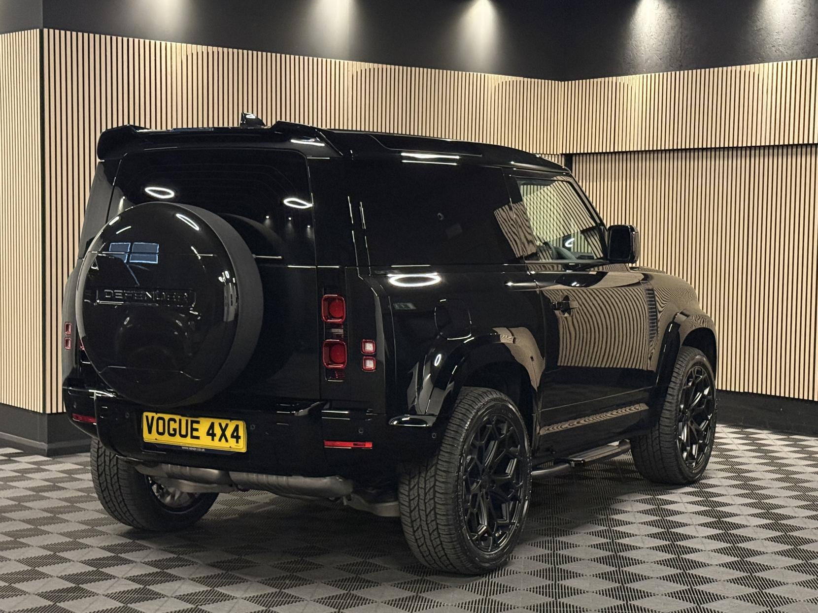 Land Rover Defender 90 3.0 D250 MHEV S Hard Top SUV 3dr Diesel Auto 4WD SWB Euro 6 (s/s) (249 ps)