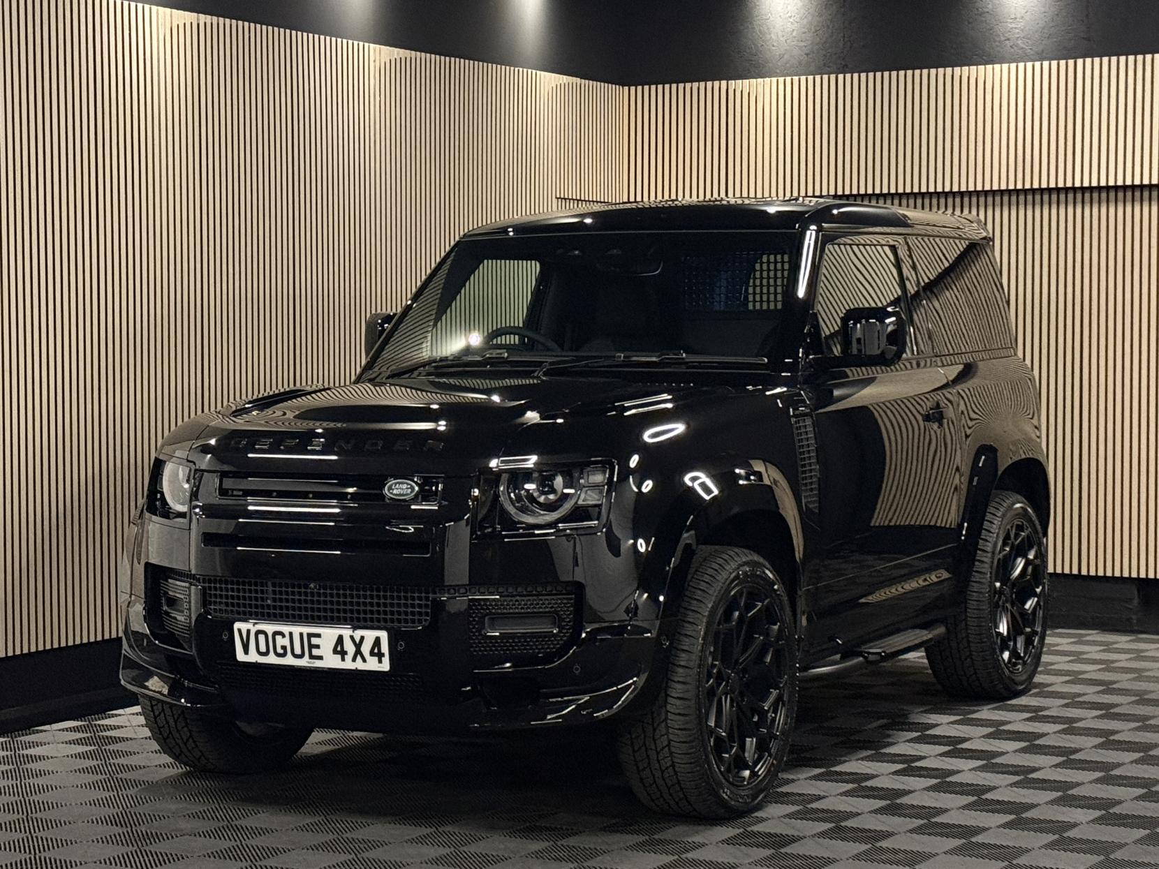 Land Rover Defender 90 3.0 D250 MHEV S Hard Top SUV 3dr Diesel Auto 4WD SWB Euro 6 (s/s) (249 ps)