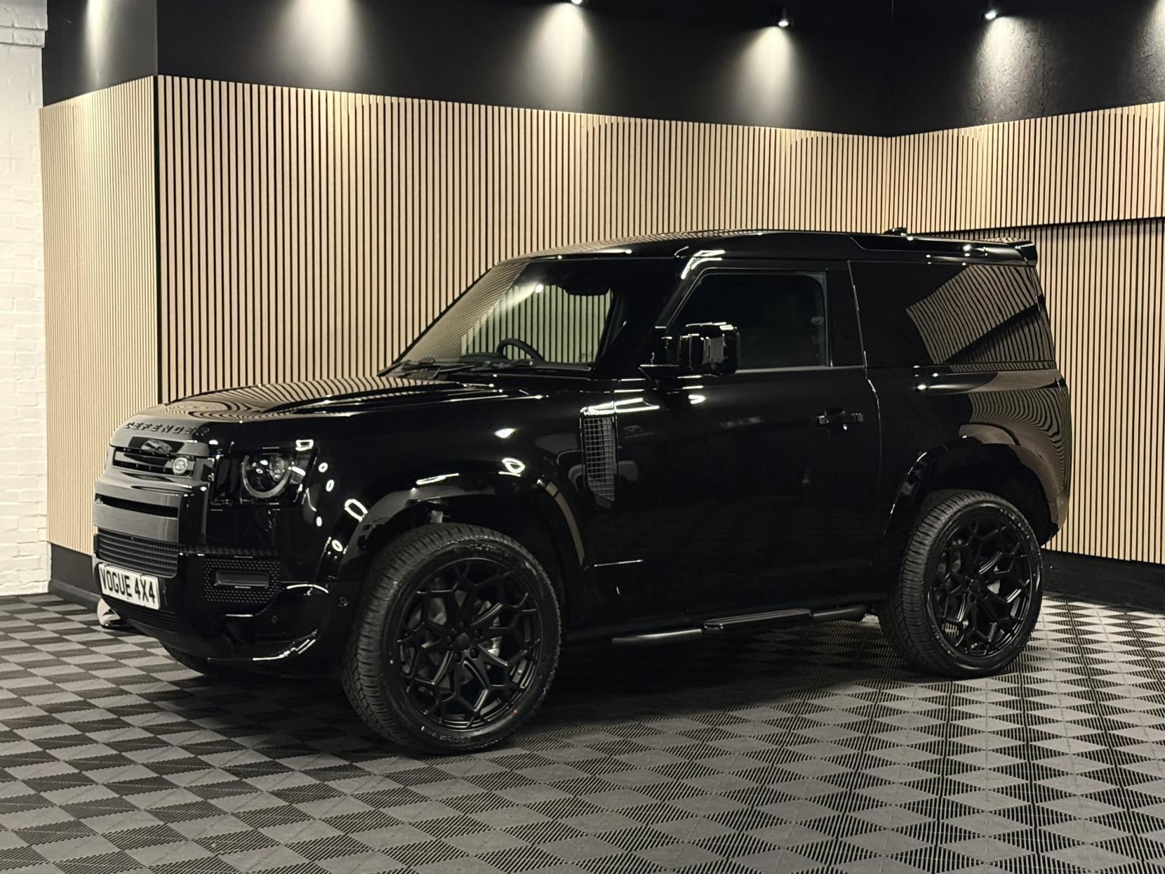 Land Rover Defender 90 3.0 D250 MHEV S Hard Top SUV 3dr Diesel Auto 4WD SWB Euro 6 (s/s) (249 ps)