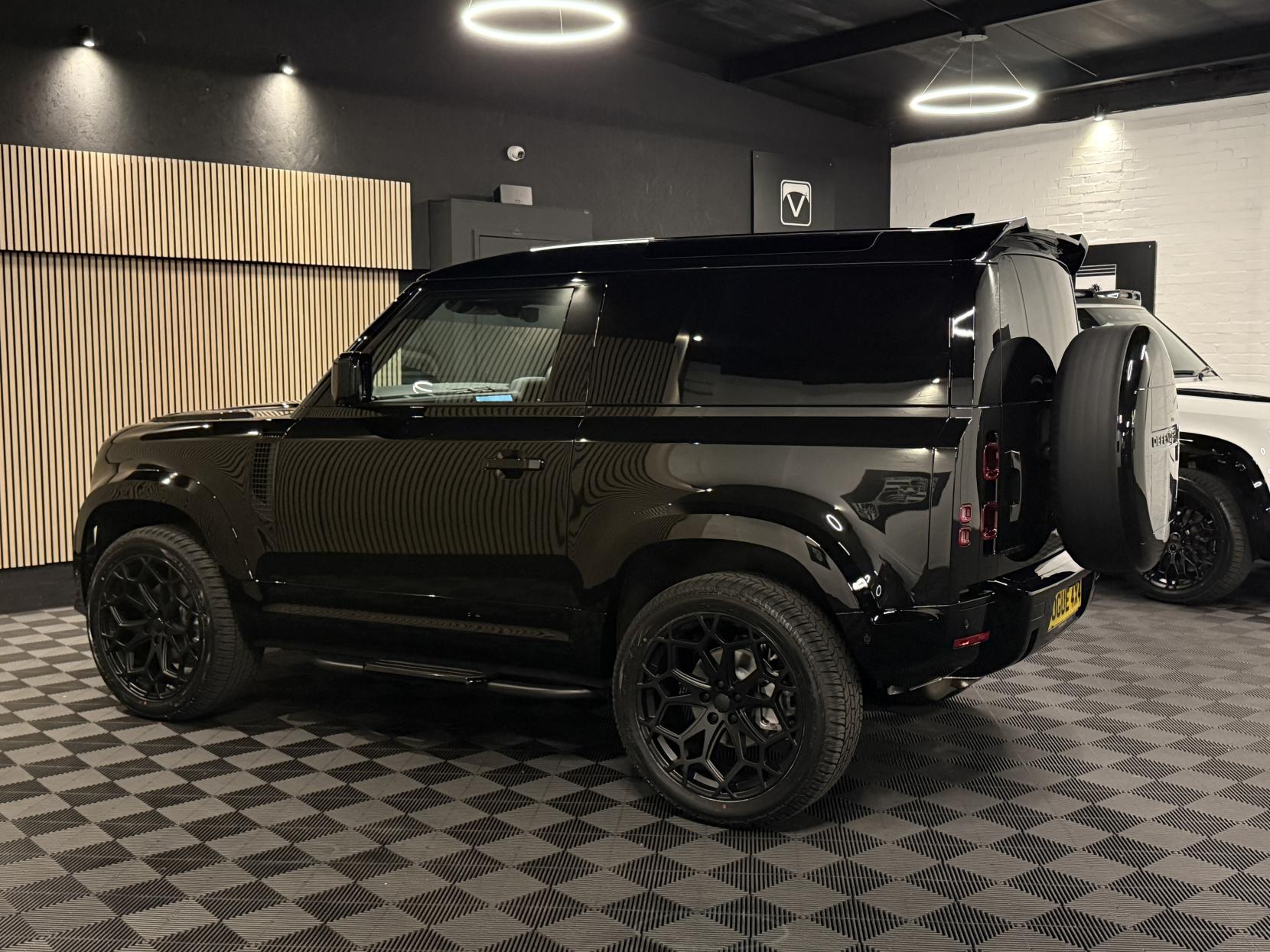 Land Rover Defender 90 3.0 D250 MHEV S Hard Top SUV 3dr Diesel Auto 4WD SWB Euro 6 (s/s) (249 ps)