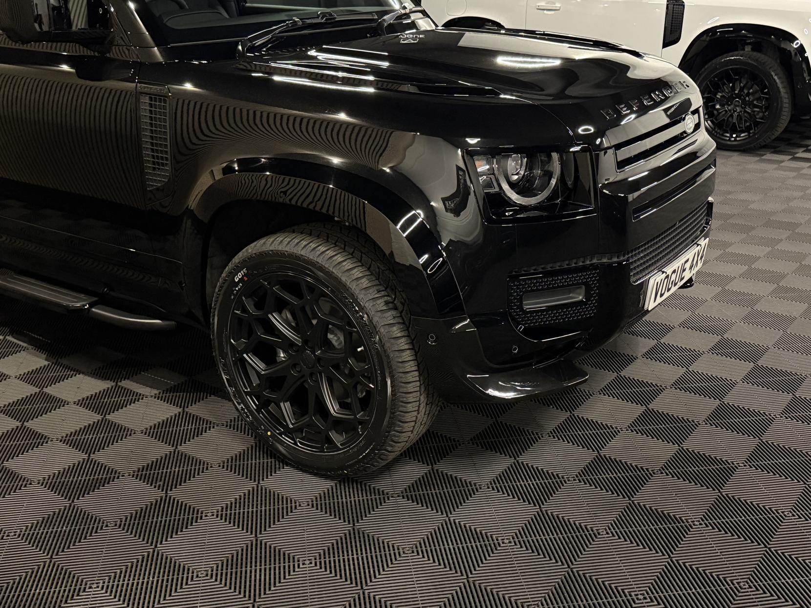 Land Rover Defender 90 3.0 D250 MHEV S Hard Top SUV 3dr Diesel Auto 4WD SWB Euro 6 (s/s) (249 ps)