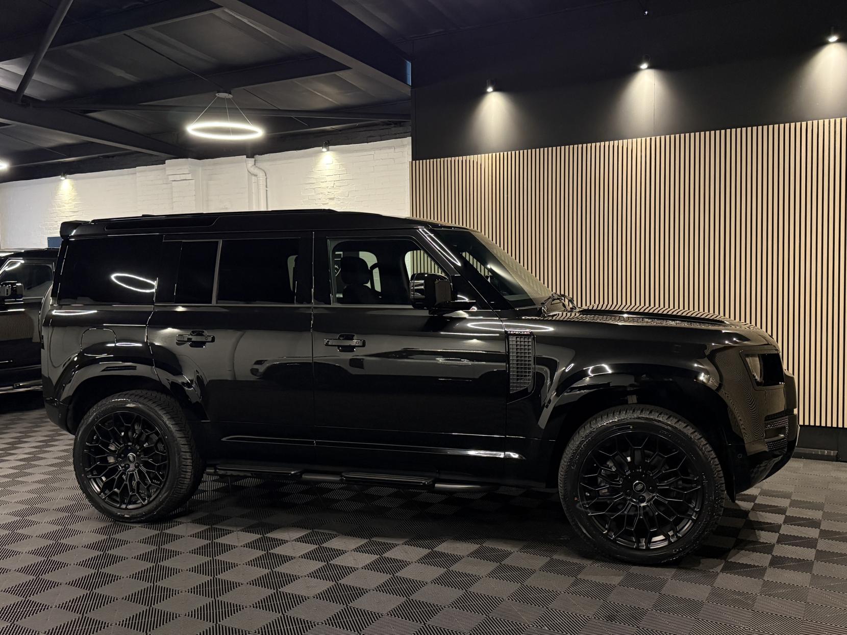 Land Rover Defender 110 3.0 D250 MHEV HSE Hard Top SUV 5dr Diesel Auto 4WD MWB Euro 6 (s/s) (250 ps)