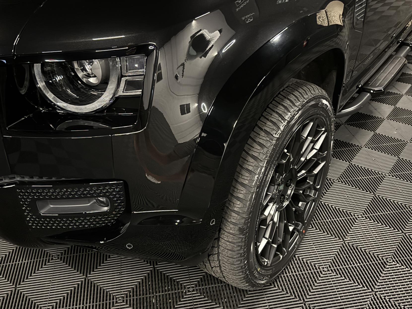 Land Rover Defender 110 3.0 D250 MHEV HSE Hard Top SUV 5dr Diesel Auto 4WD MWB Euro 6 (s/s) (250 ps)