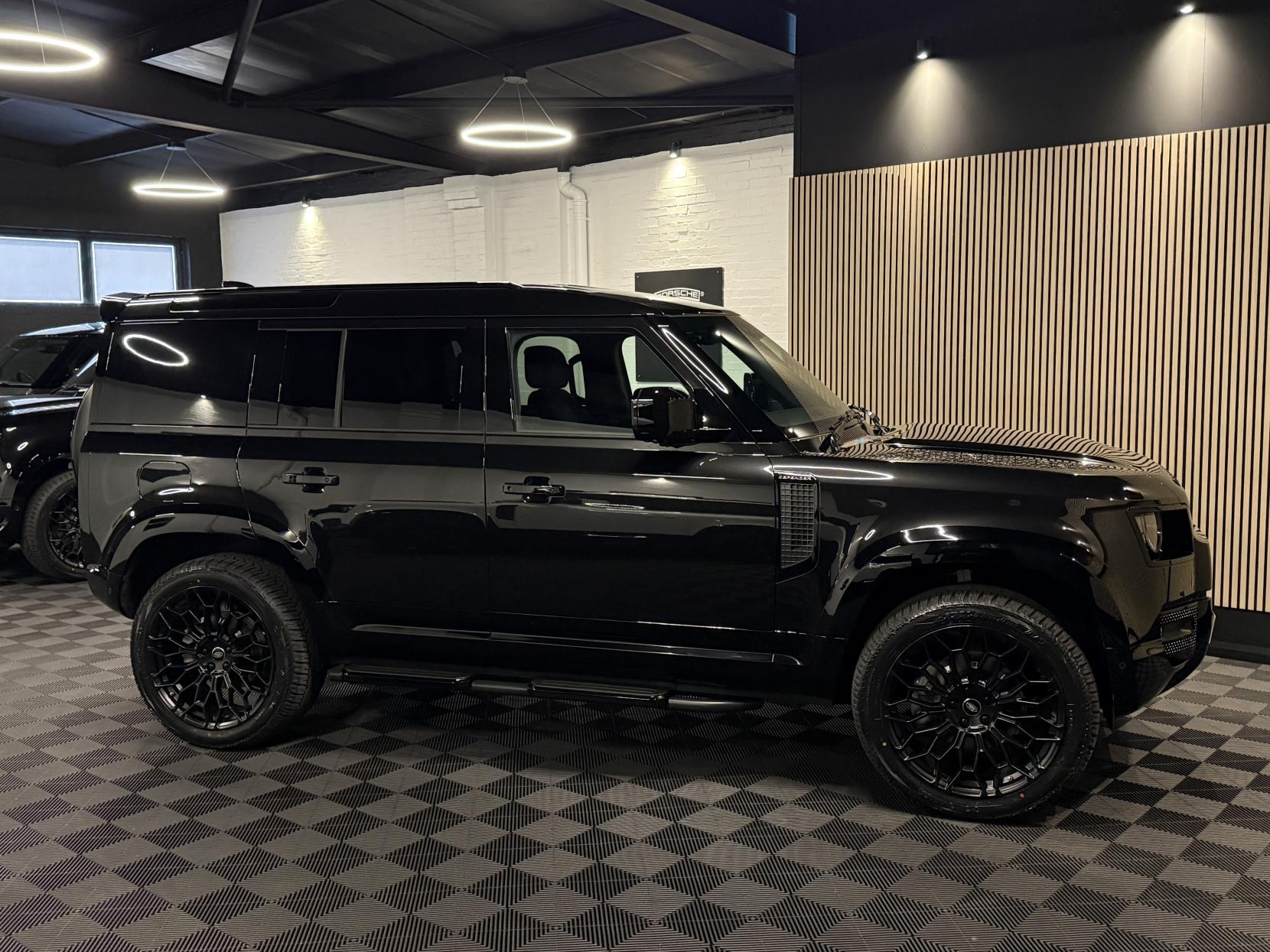 Land Rover Defender 110 3.0 D250 MHEV HSE Hard Top SUV 5dr Diesel Auto 4WD MWB Euro 6 (s/s) (250 ps)