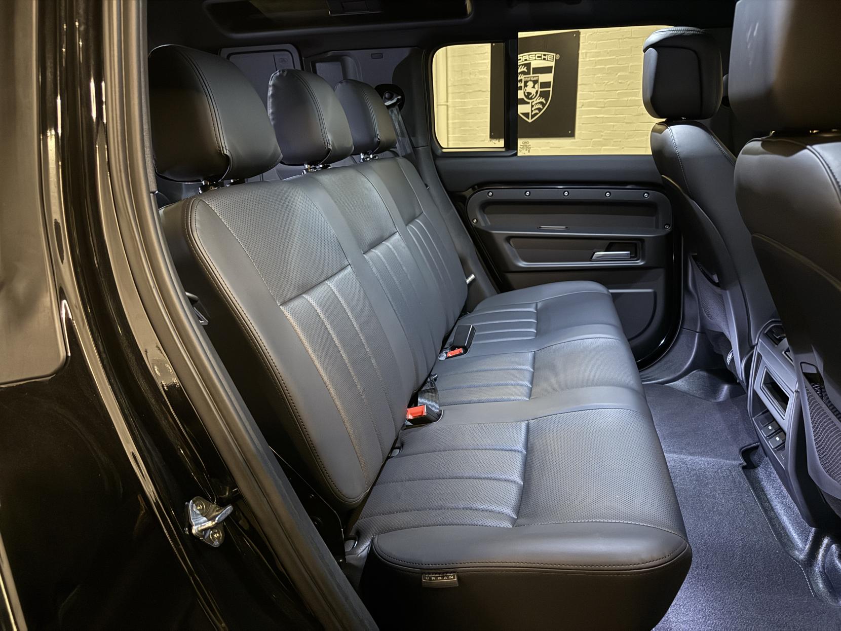 Land Rover Defender 110 3.0 D250 MHEV HSE Hard Top SUV 5dr Diesel Auto 4WD MWB Euro 6 (s/s) (250 ps)