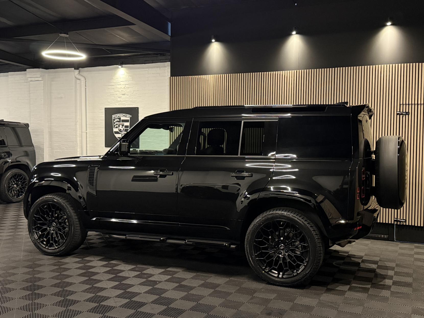 Land Rover Defender 110 3.0 D250 MHEV HSE Hard Top SUV 5dr Diesel Auto 4WD MWB Euro 6 (s/s) (250 ps)