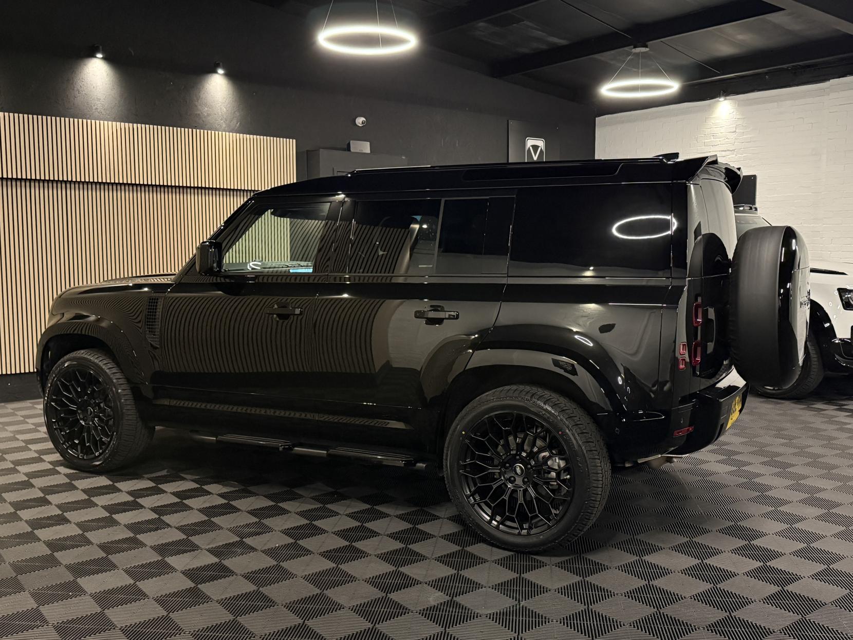 Land Rover Defender 110 3.0 D250 MHEV HSE Hard Top SUV 5dr Diesel Auto 4WD MWB Euro 6 (s/s) (250 ps)