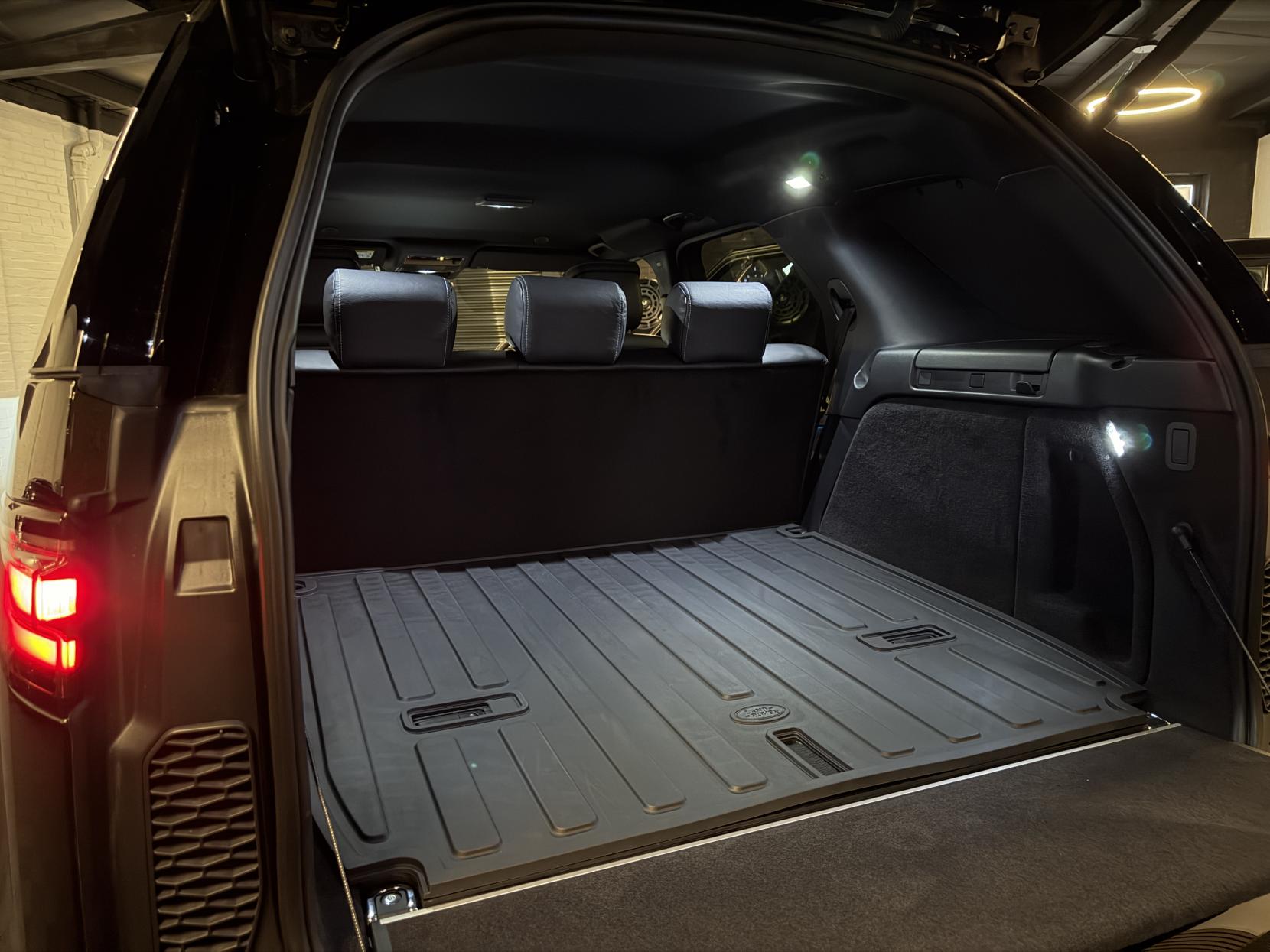 Land Rover Discovery 3.0 D350 MHEV Dynamic HSE SUV 5dr Diesel Auto 4WD Euro 6 (s/s) (350 ps)