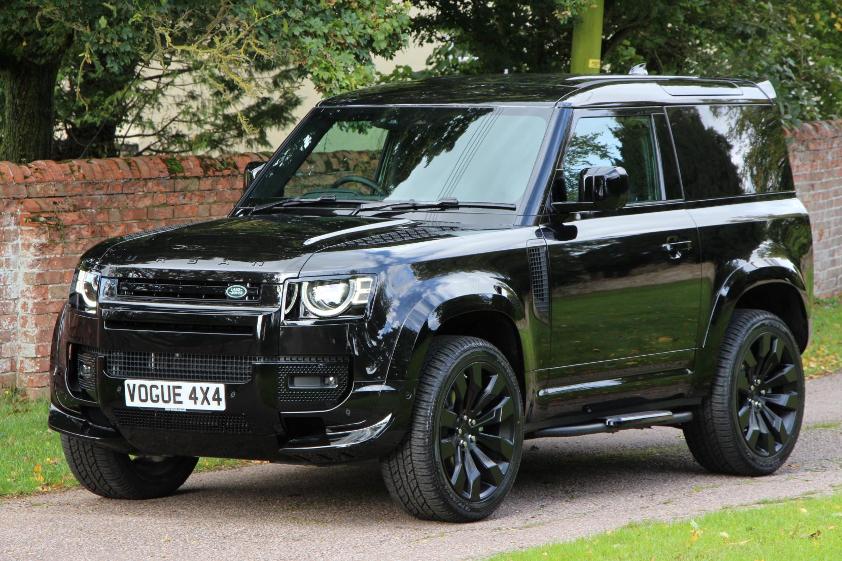 Land Rover Defender 90 3.0 D250 MHEV X-Dynamic HSE Hard Top SUV 3dr Diesel Auto 4WD SWB Euro 6 (s/s) (250 ps)