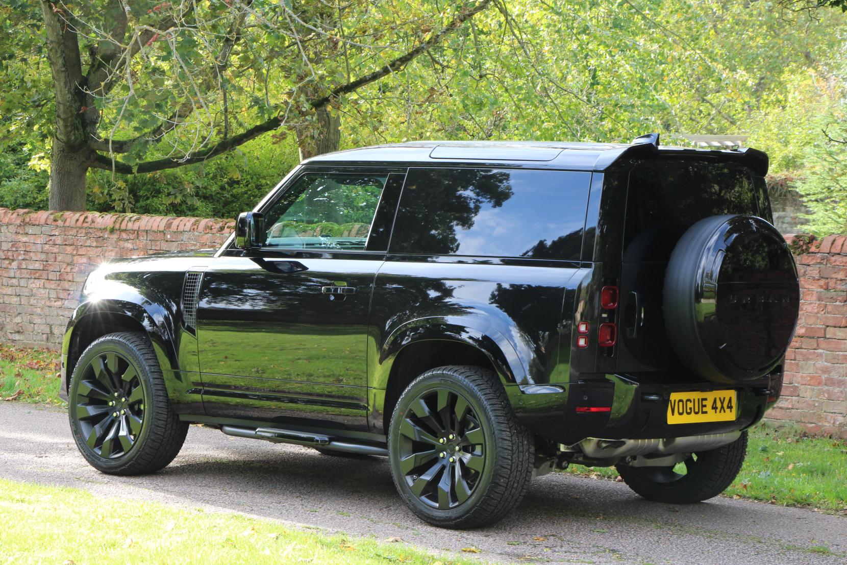 Land Rover Defender 90 3.0 D250 MHEV X-Dynamic HSE Hard Top SUV 3dr Diesel Auto 4WD SWB Euro 6 (s/s) (250 ps)