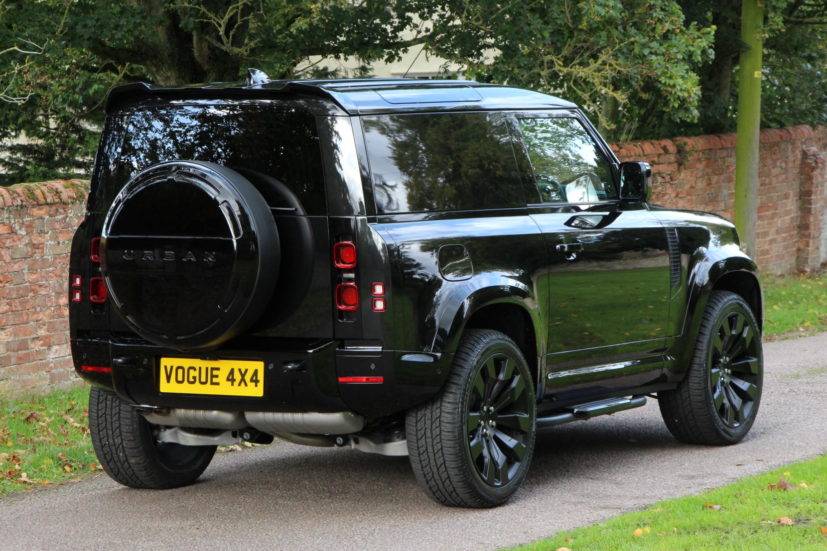 Land Rover Defender 90 3.0 D250 MHEV X-Dynamic HSE Hard Top SUV 3dr Diesel Auto 4WD SWB Euro 6 (s/s) (250 ps)