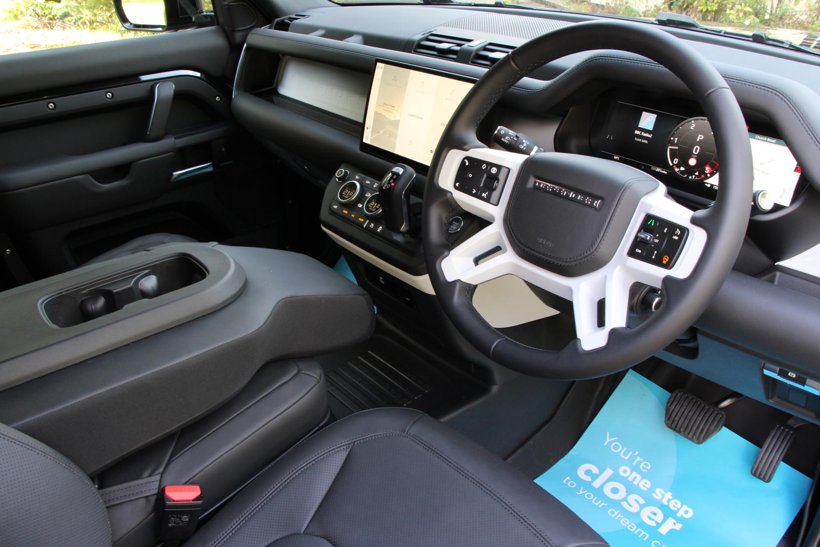 Land Rover Defender 90 3.0 D250 MHEV X-Dynamic HSE Hard Top SUV 3dr Diesel Auto 4WD SWB Euro 6 (s/s) (250 ps)