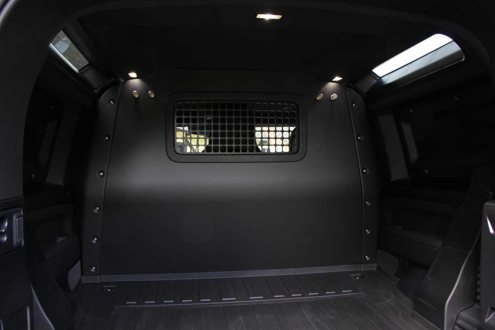 Land Rover Defender 90 3.0 D250 MHEV X-Dynamic HSE Hard Top SUV 3dr Diesel Auto 4WD SWB Euro 6 (s/s) (250 ps)