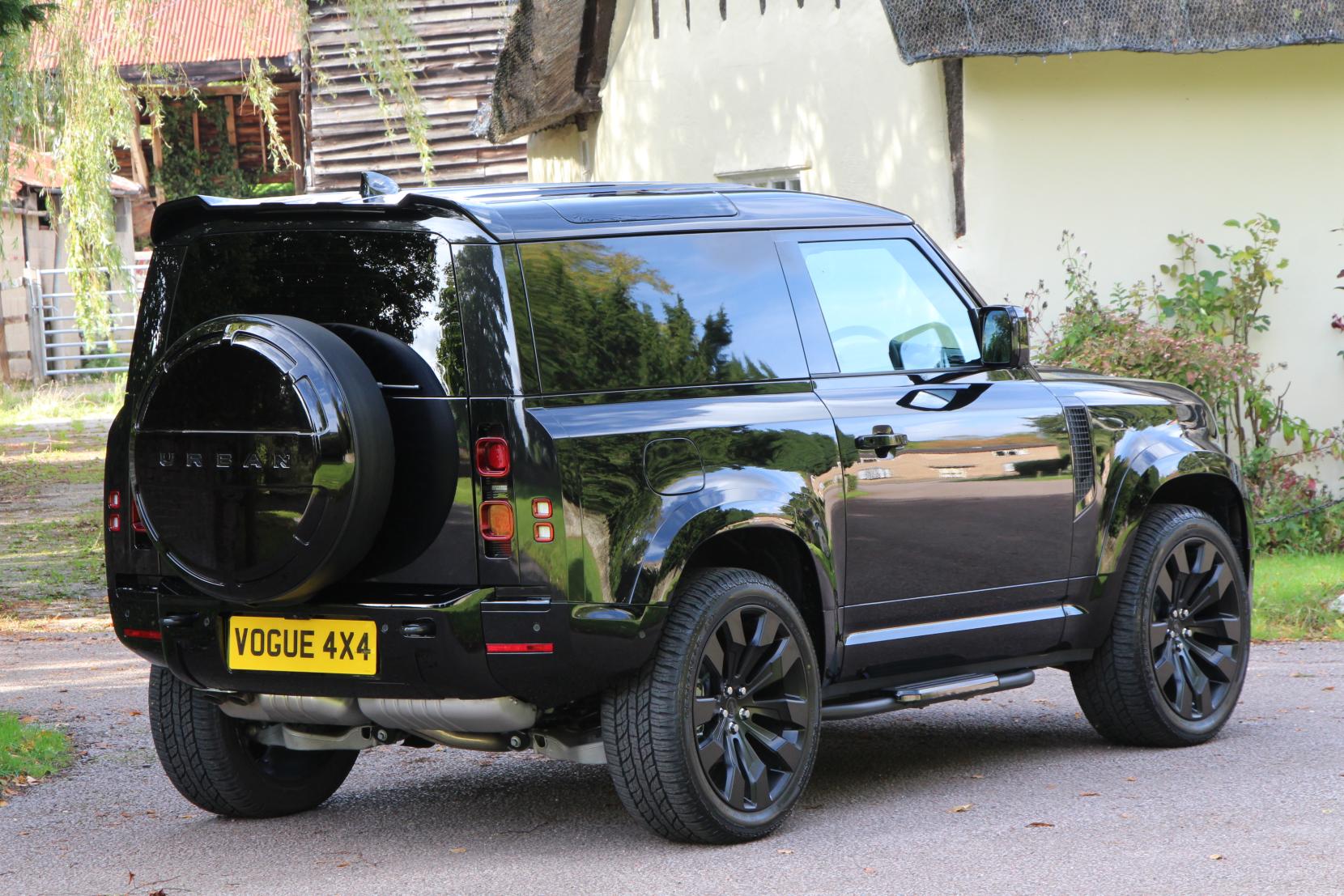 Land Rover Defender 90 3.0 D250 MHEV X-Dynamic HSE Hard Top SUV 3dr Diesel Auto 4WD SWB Euro 6 (s/s) (250 ps)