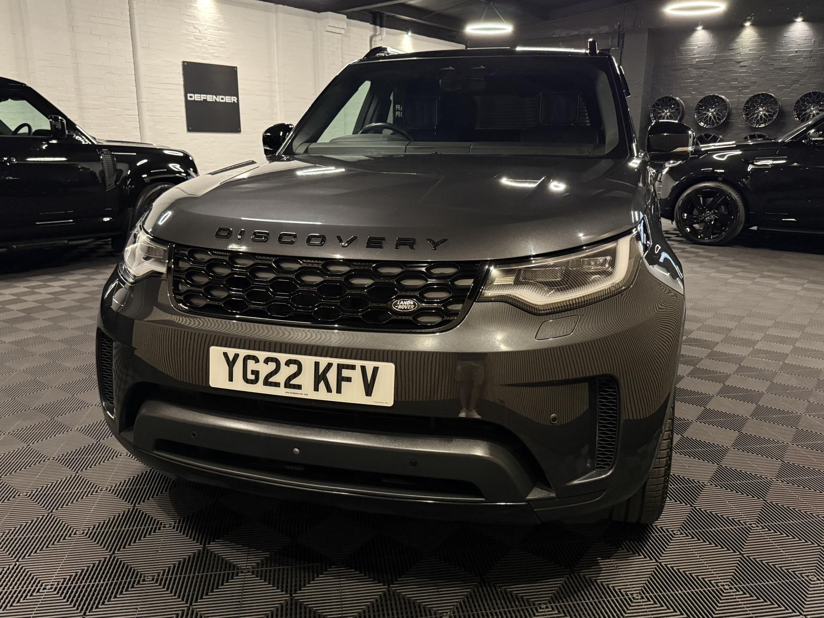 Land Rover Discovery 3.0 D300 MHEV HSE SUV 5dr Diesel Auto 4WD Euro 6 (s/s) (300 ps)