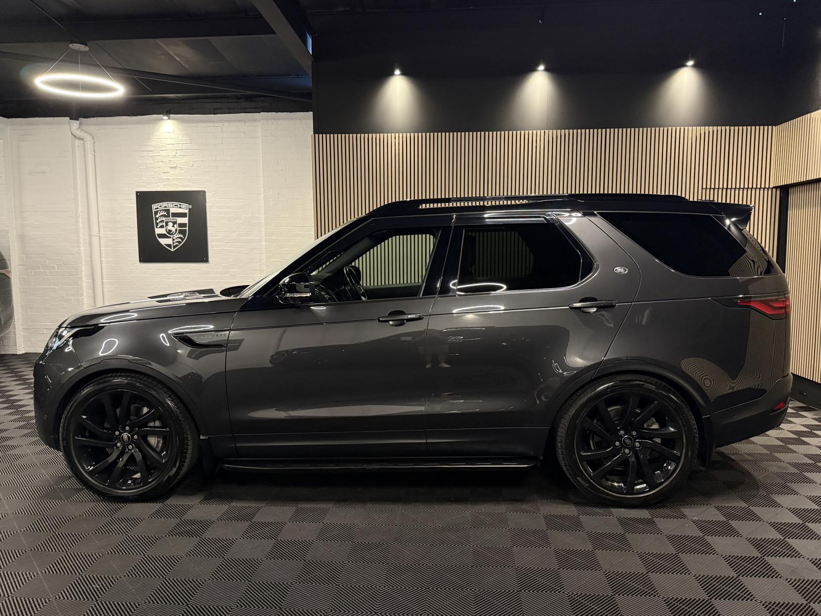 Land Rover Discovery 3.0 D300 MHEV HSE SUV 5dr Diesel Auto 4WD Euro 6 (s/s) (300 ps)