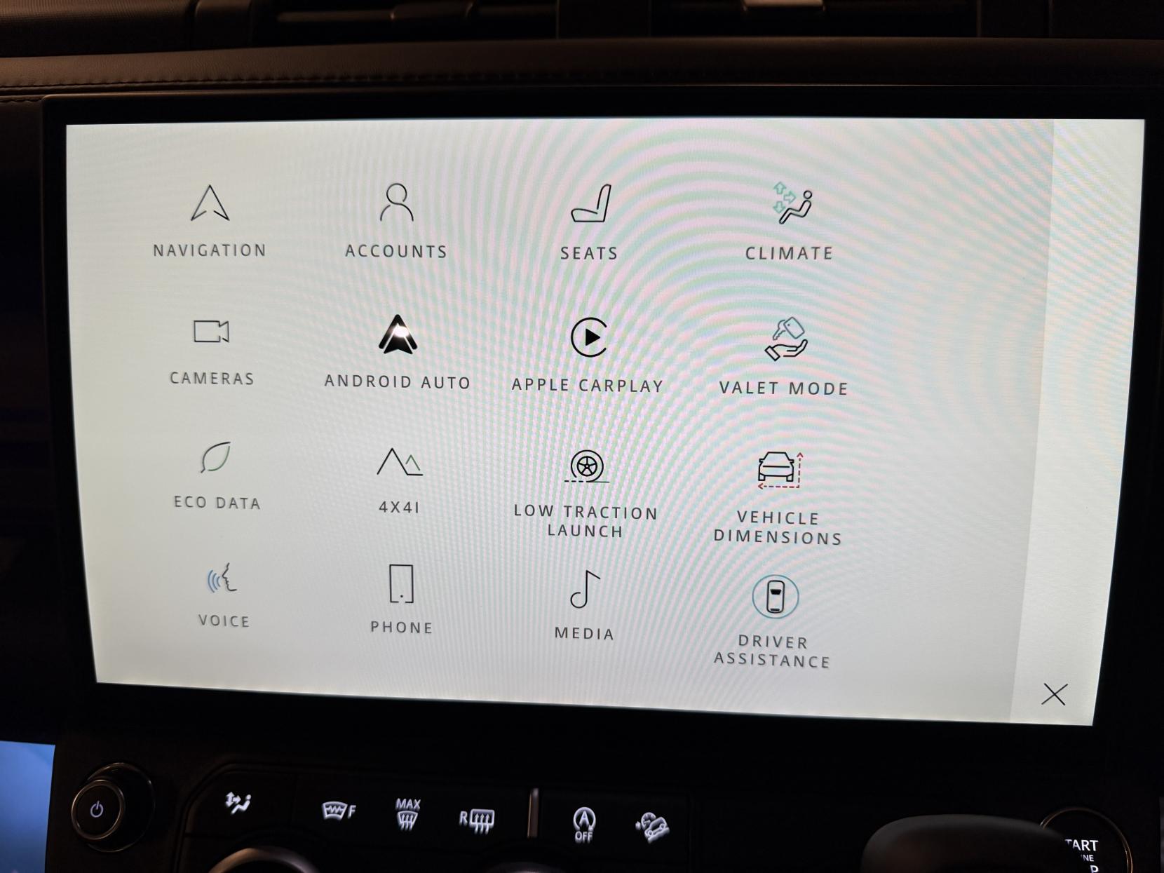 Land Rover Defender 110 3.0 D350 MHEV X-Dynamic HSE Hard Top SUV 5dr Diesel Auto 4WD MWB Euro 6 (s/s) (350 ps)