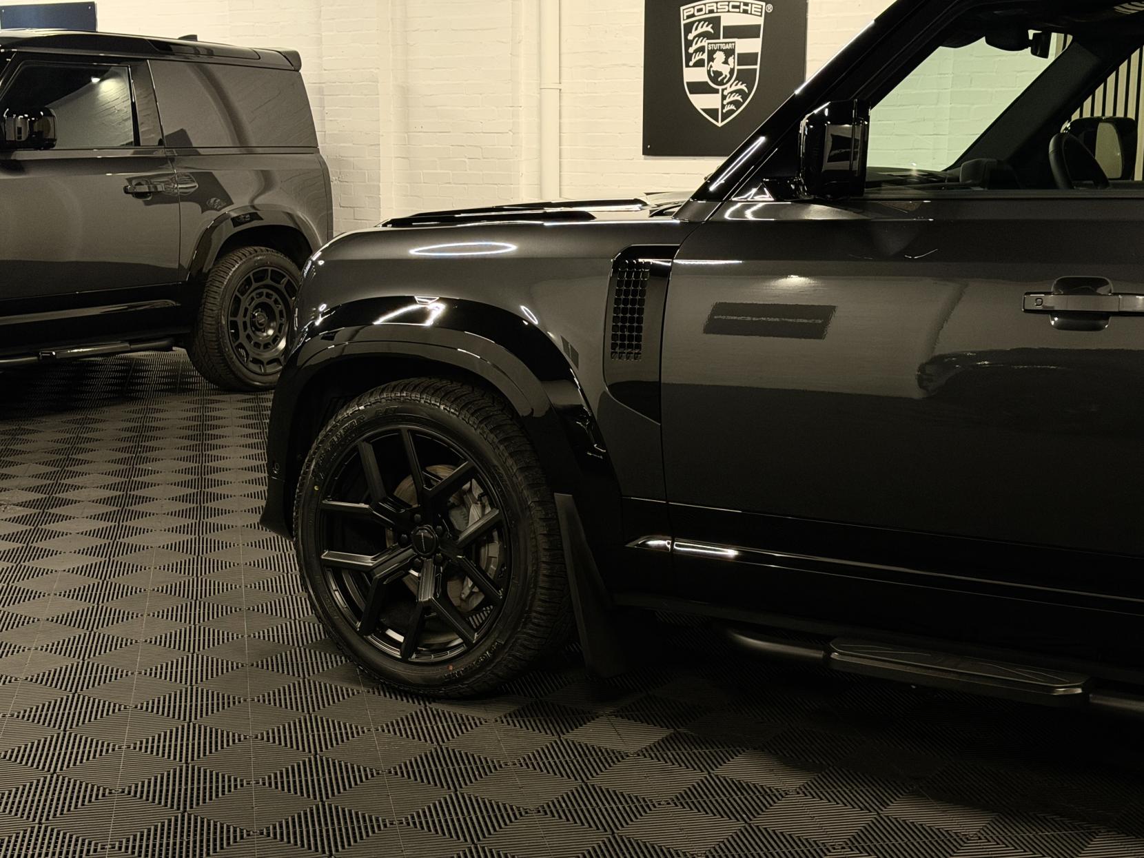 Land Rover Defender 110 3.0 D350 MHEV X-Dynamic HSE Hard Top SUV 5dr Diesel Auto 4WD MWB Euro 6 (s/s) (350 ps)