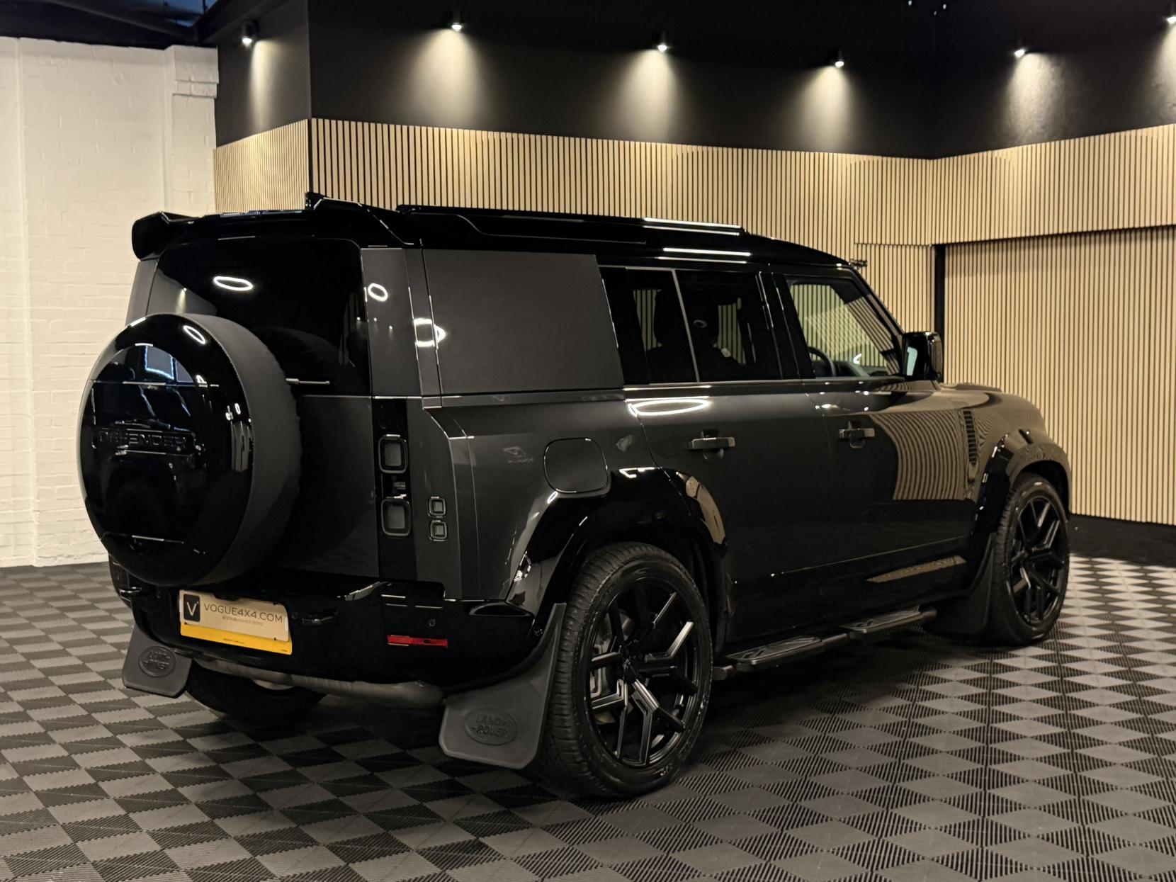 Land Rover Defender 110 3.0 D350 MHEV X-Dynamic HSE Hard Top SUV 5dr Diesel Auto 4WD MWB Euro 6 (s/s) (350 ps)