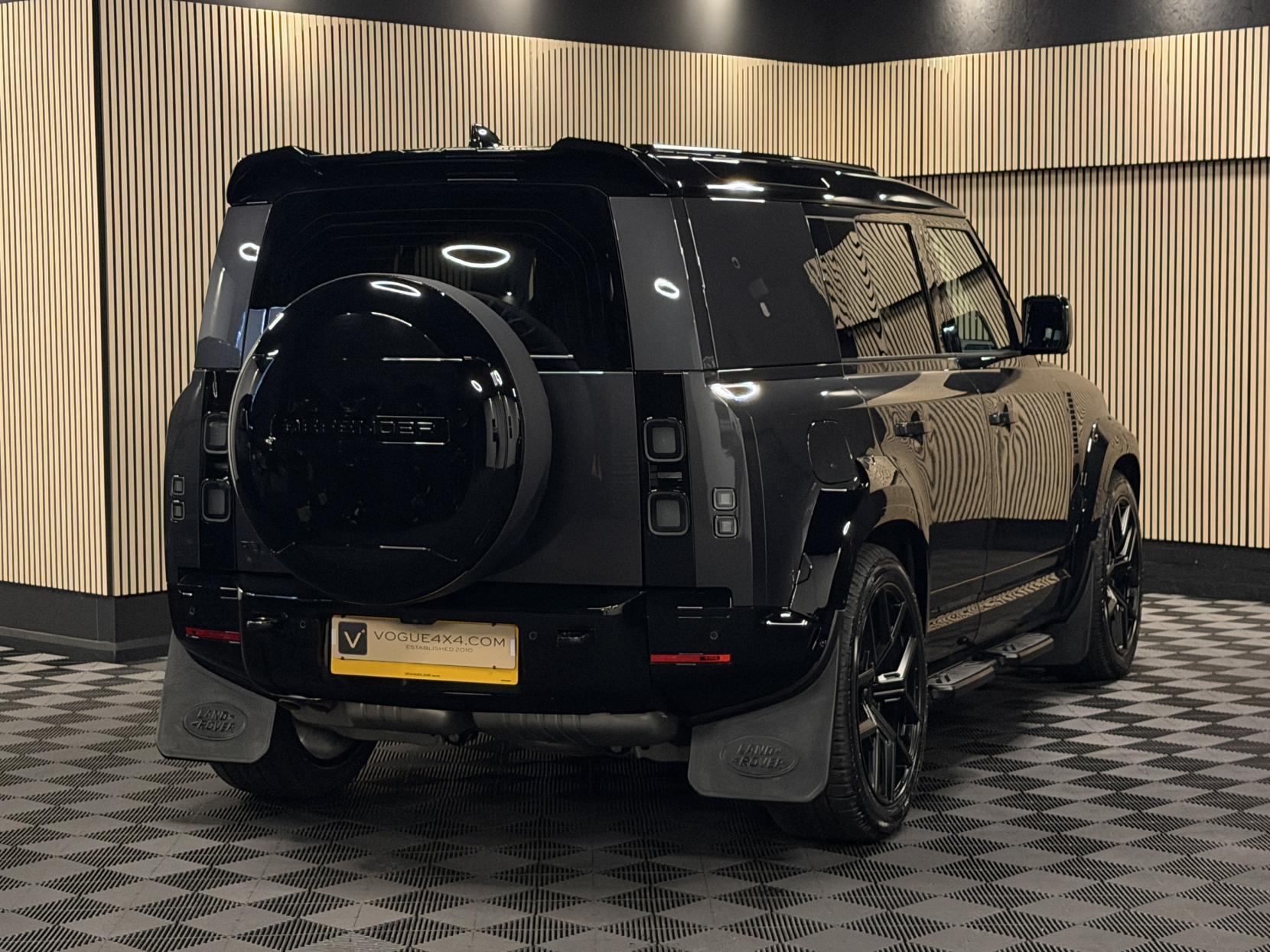 Land Rover Defender 110 3.0 D350 MHEV X-Dynamic HSE Hard Top SUV 5dr Diesel Auto 4WD MWB Euro 6 (s/s) (350 ps)