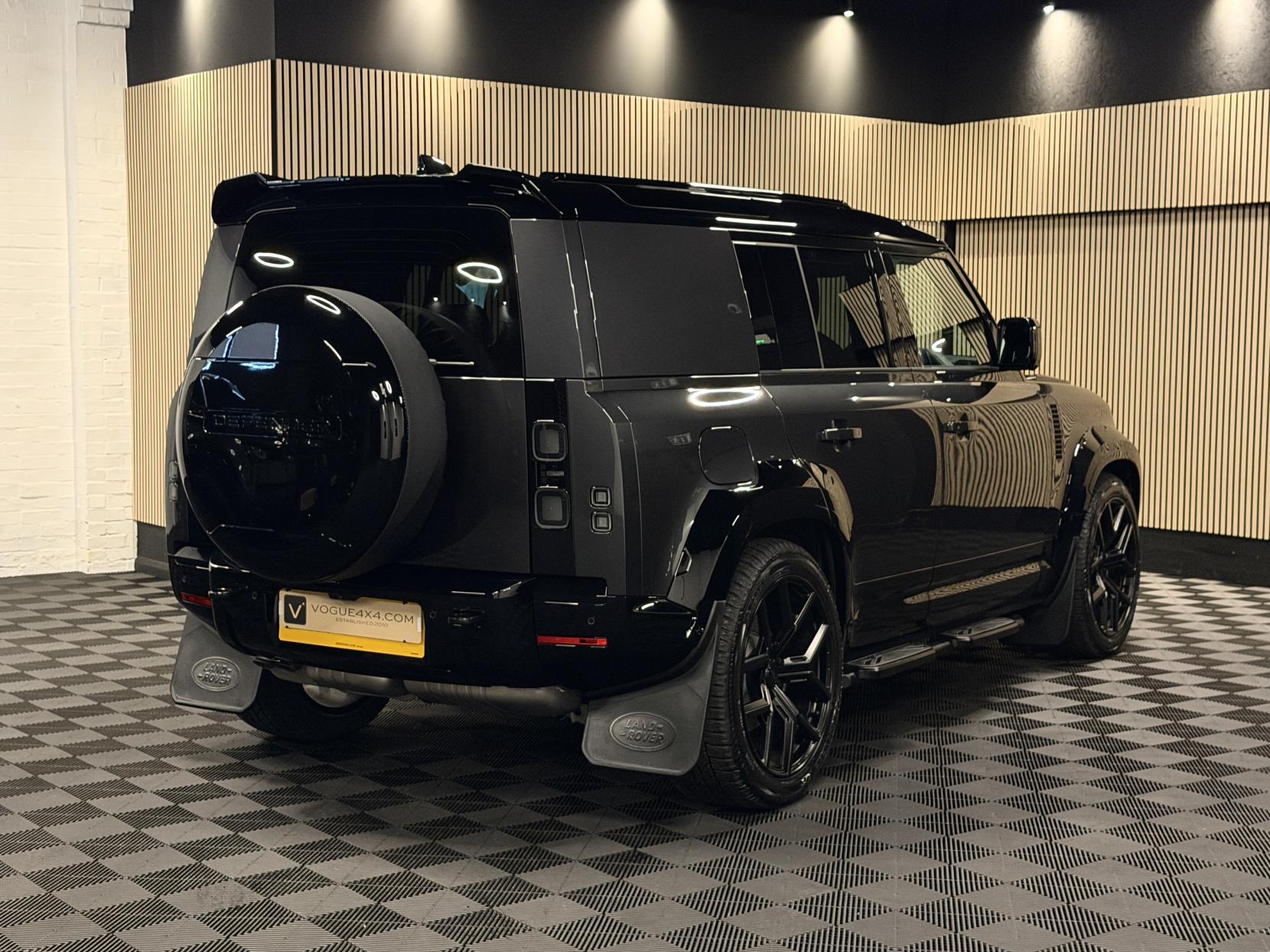 Land Rover Defender 110 3.0 D350 MHEV X-Dynamic HSE Hard Top SUV 5dr Diesel Auto 4WD MWB Euro 6 (s/s) (350 ps)