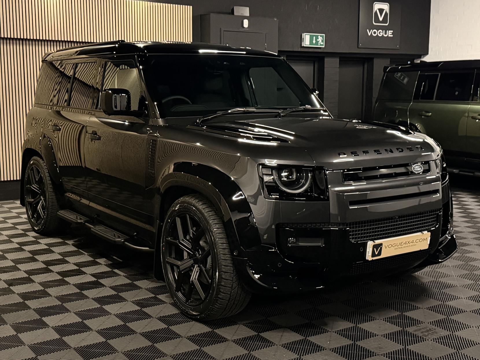 Land Rover Defender 110 3.0 D350 MHEV X-Dynamic HSE Hard Top SUV 5dr Diesel Auto 4WD MWB Euro 6 (s/s) (350 ps)