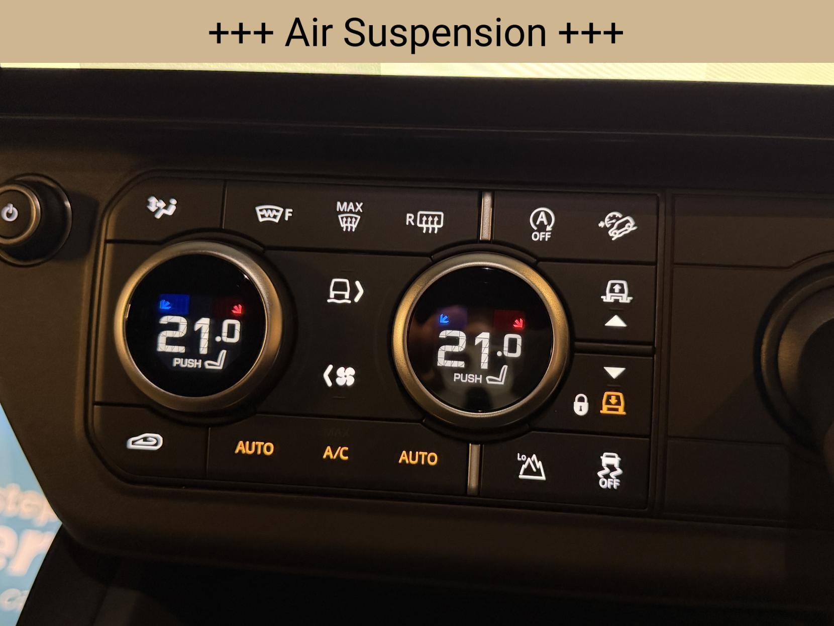 Land Rover Defender 90 3.0 D250 MHEV X-Dynamic SE Hard Top SUV 3dr Diesel Auto 4WD SWB Euro 6 (s/s) (249 ps)