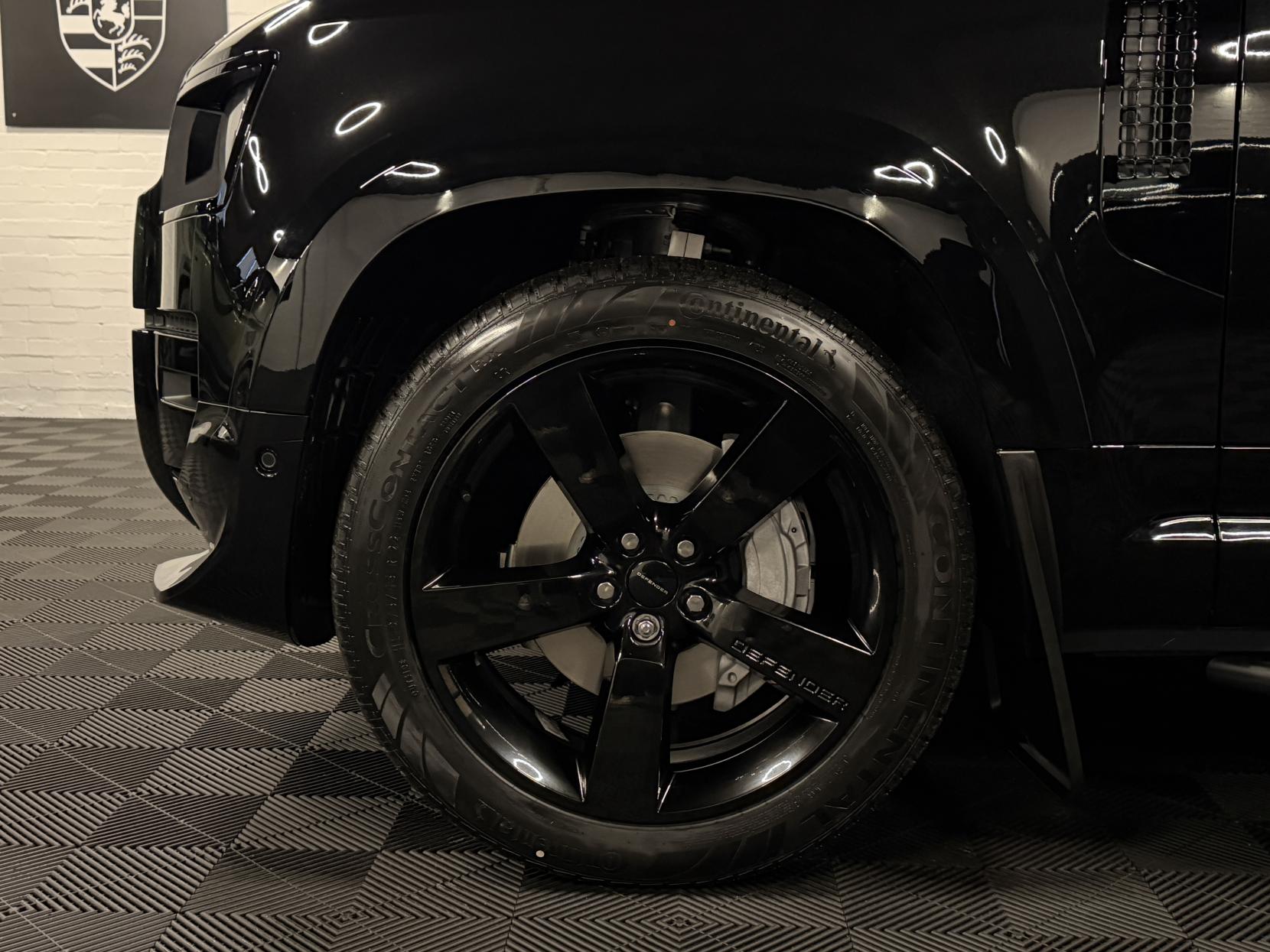 Land Rover Defender 90 3.0 D350 MHEV X-Dynamic HSE Hard Top SUV 3dr Diesel Auto 4WD SWB Euro 6 (s/s) (350 ps)