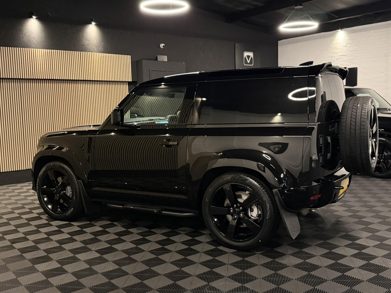 Land Rover Defender 90 3.0 D350 MHEV X-Dynamic HSE Hard Top SUV 3dr Diesel Auto 4WD SWB Euro 6 (s/s) (350 ps)