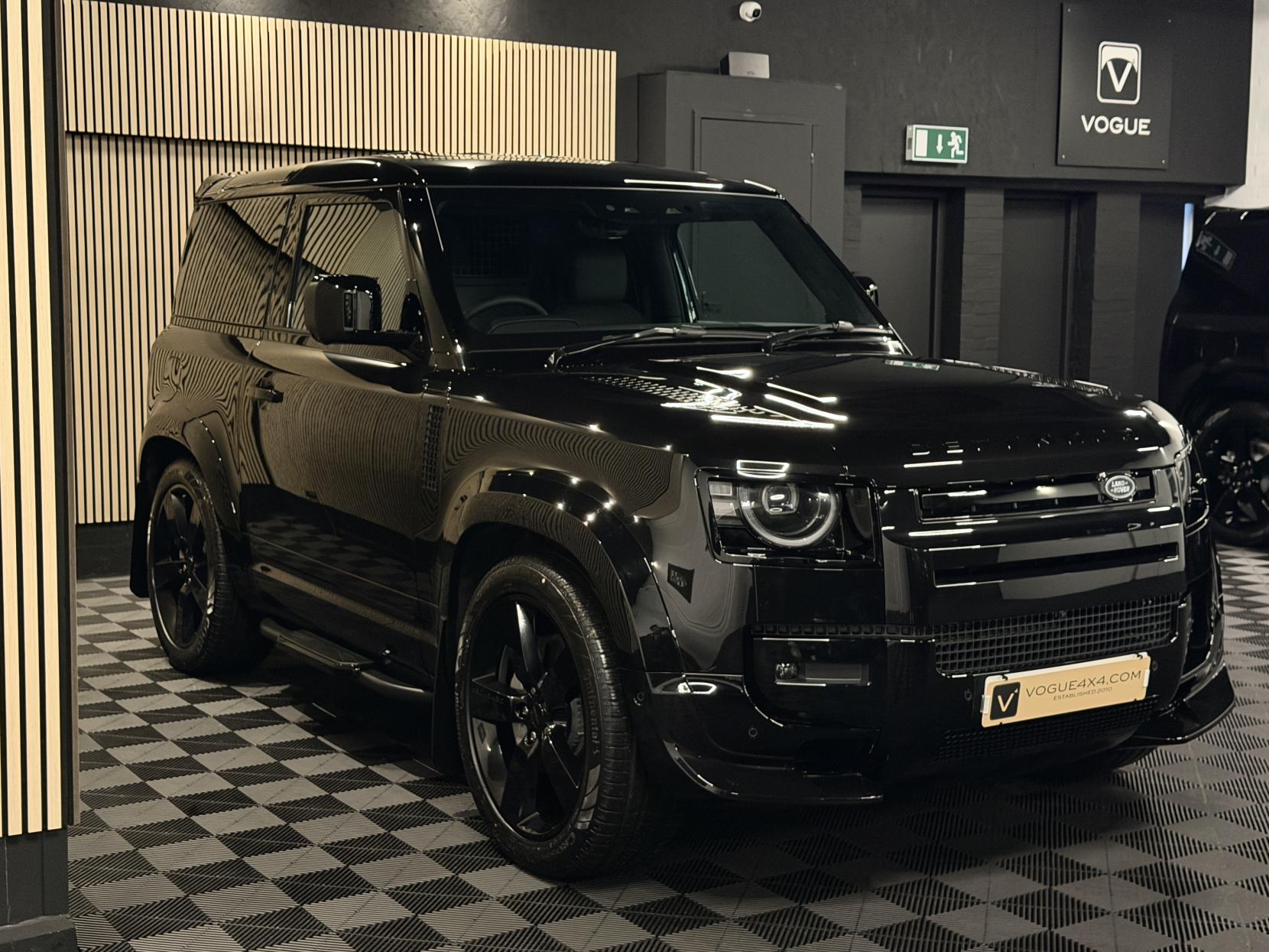 Land Rover Defender 90 3.0 D350 MHEV X-Dynamic HSE Hard Top SUV 3dr Diesel Auto 4WD SWB Euro 6 (s/s) (350 ps)