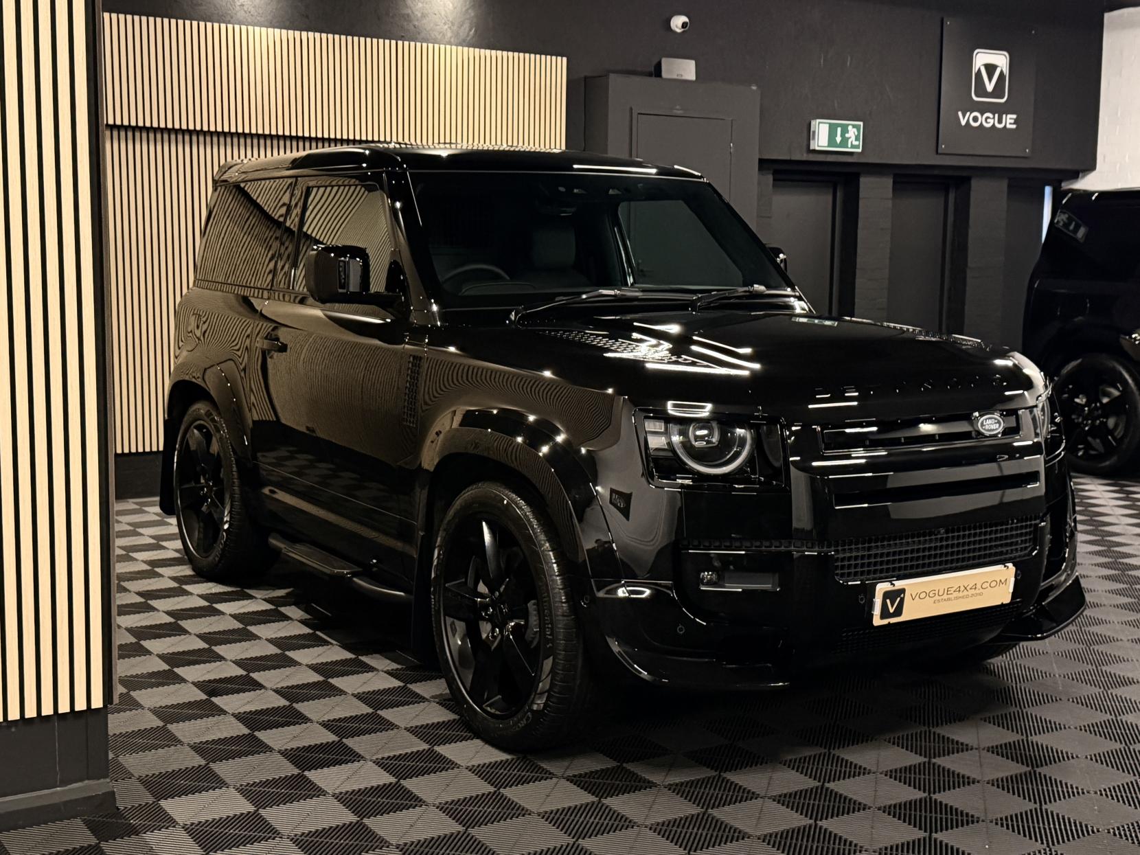 Land Rover Defender 90 3.0 D350 MHEV X-Dynamic HSE Hard Top SUV 3dr Diesel Auto 4WD SWB Euro 6 (s/s) (350 ps)