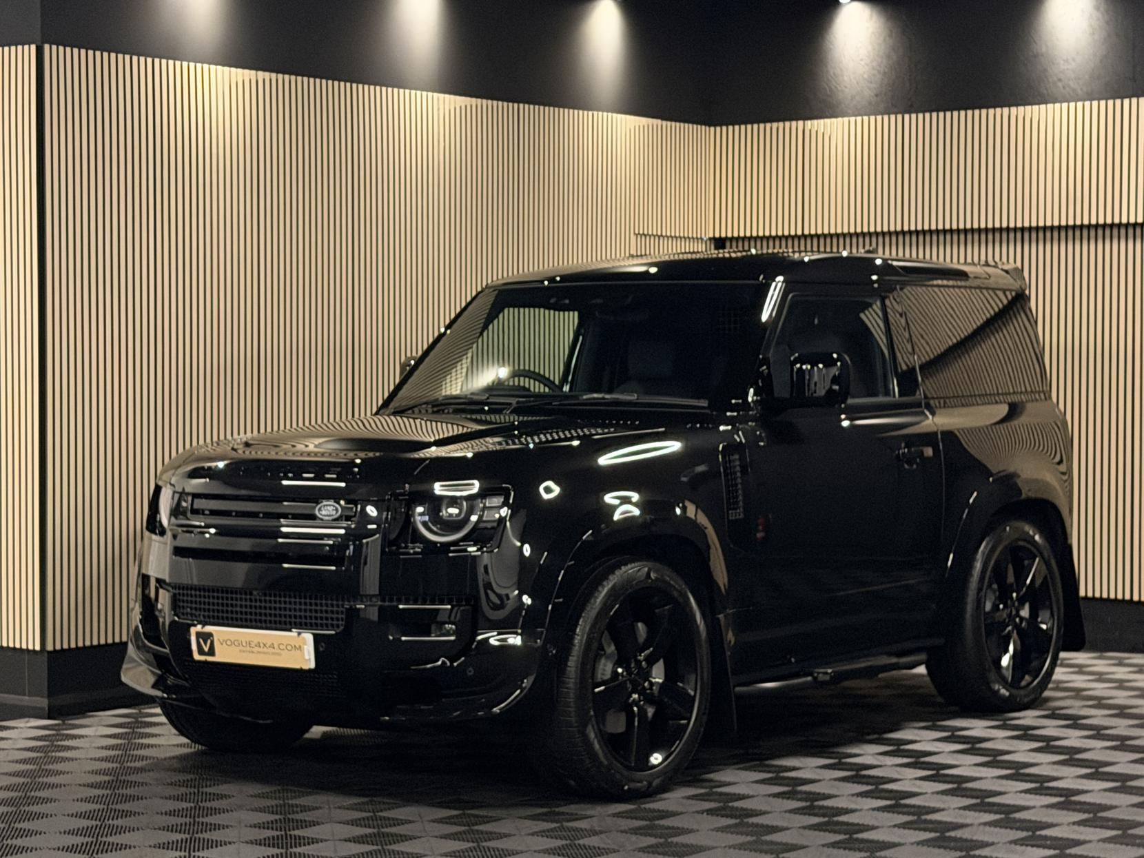 Land Rover Defender 90 3.0 D350 MHEV X-Dynamic HSE Hard Top SUV 3dr Diesel Auto 4WD SWB Euro 6 (s/s) (350 ps)