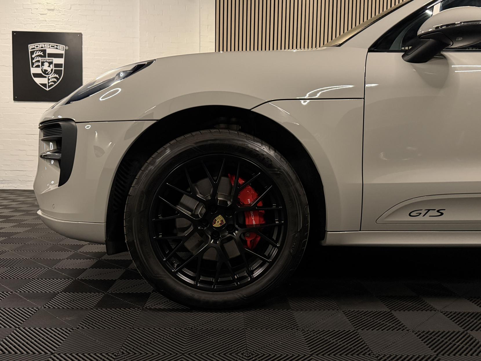 Porsche Macan 2.9T V6 GTS SUV 5dr Petrol PDK 4WD Euro 6 (s/s) (380 ps)