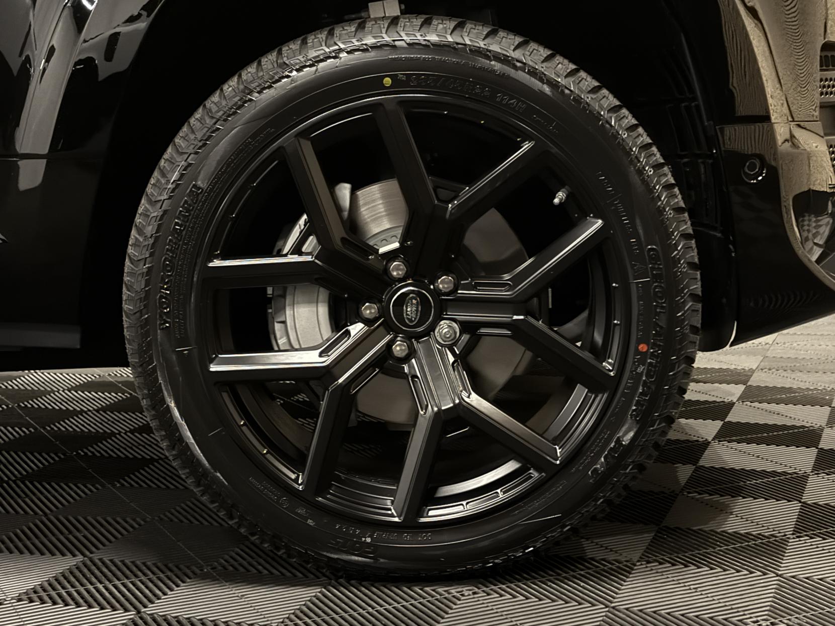Land Rover Defender 90 3.0 D350 MHEV X-Dynamic HSE Hard Top SUV 3dr Diesel Auto 4WD SWB Euro 6 (s/s) (350 ps)